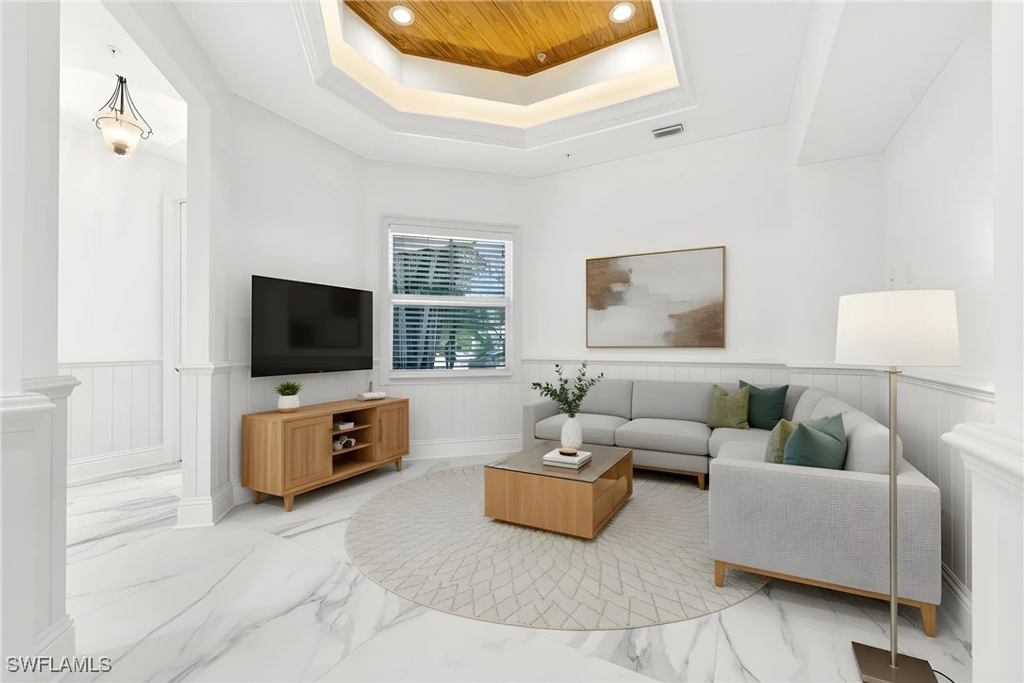 Property Slideshow image 10 of 46 | 699 fairway ter, Naples, FL, 34103