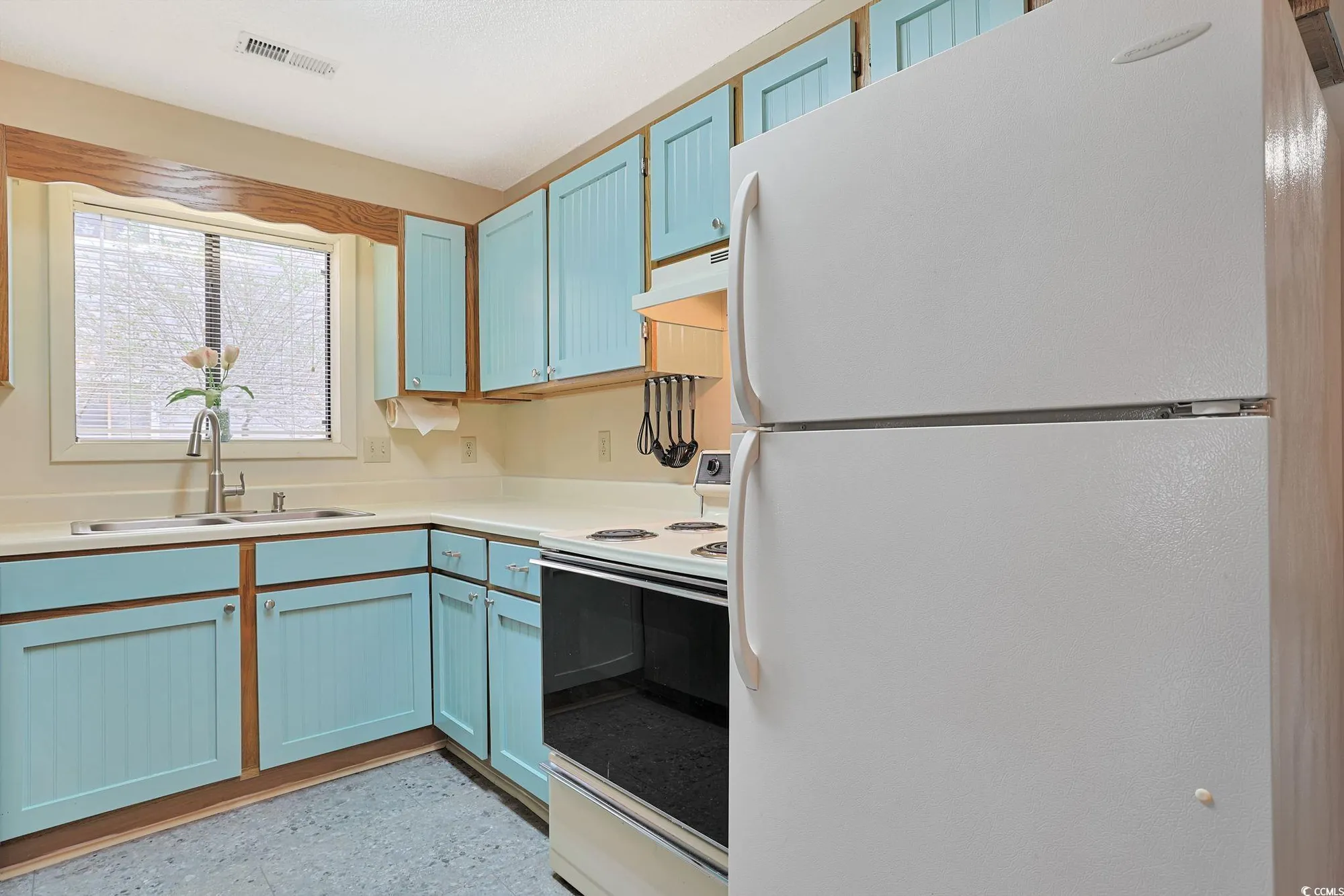 Property Slideshow image 7 of 22 | 500 fairway village dr # 2-a, Myrtle Beach, SC, 29588