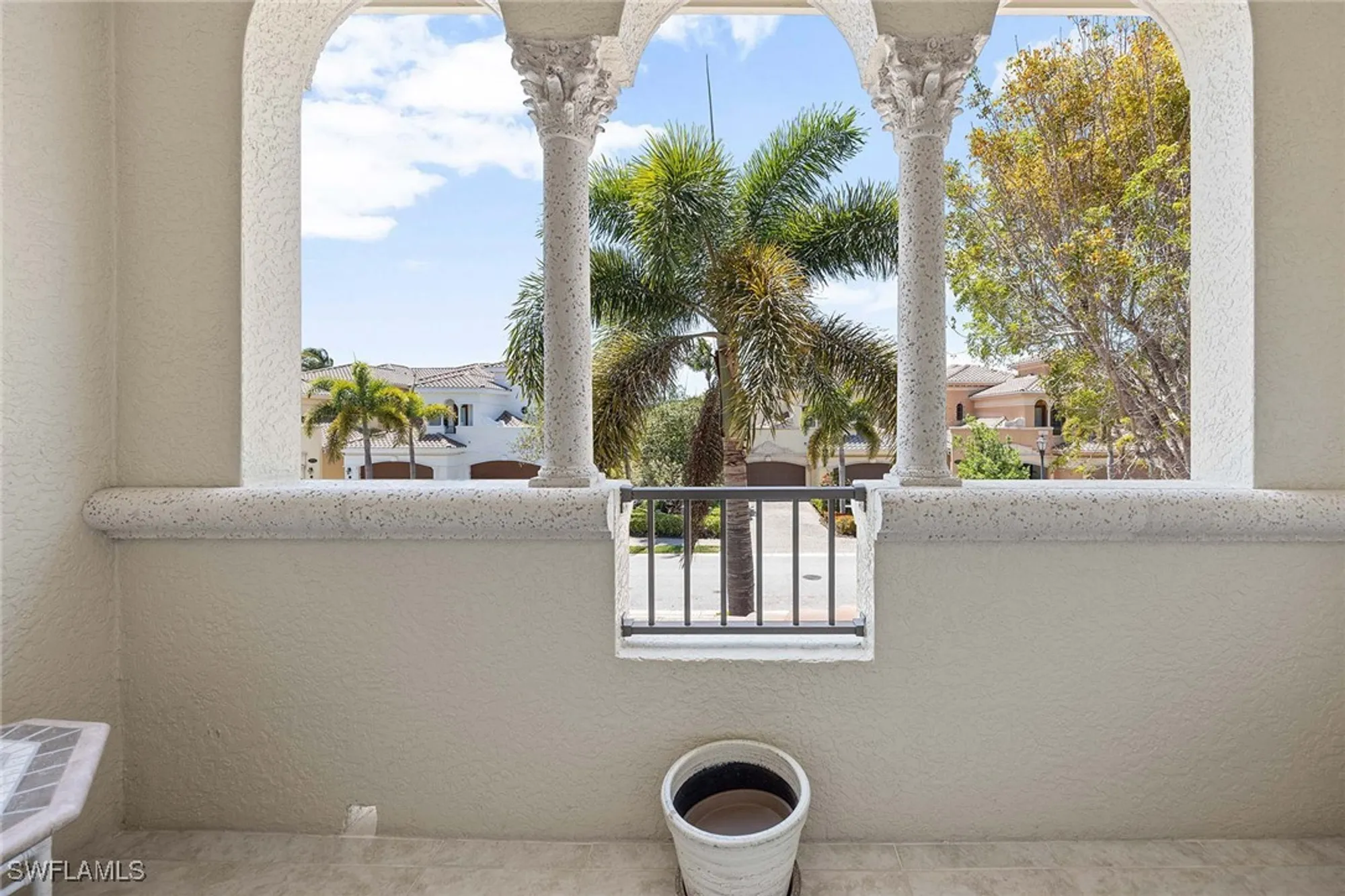 Property Slideshow image 28 of 49 | 2718 callista ct 203, Naples, FL, 34114