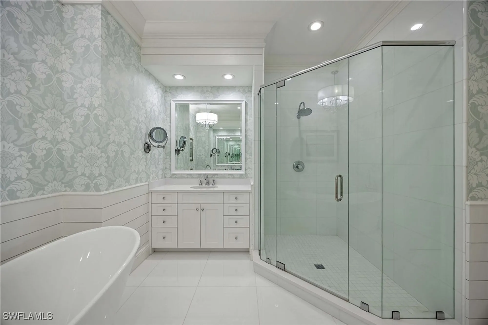 Property Slideshow image 23 of 49 | 2718 callista ct 203, Naples, FL, 34114