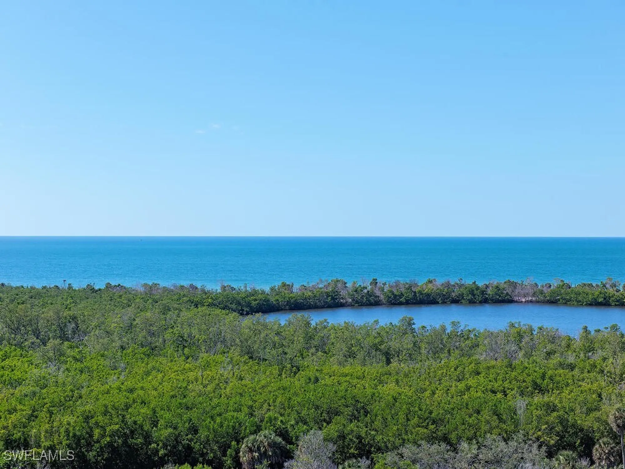 Property Slideshow image 14 of 30 | 6585 nicholas blvd 1102, Naples, FL, 34108