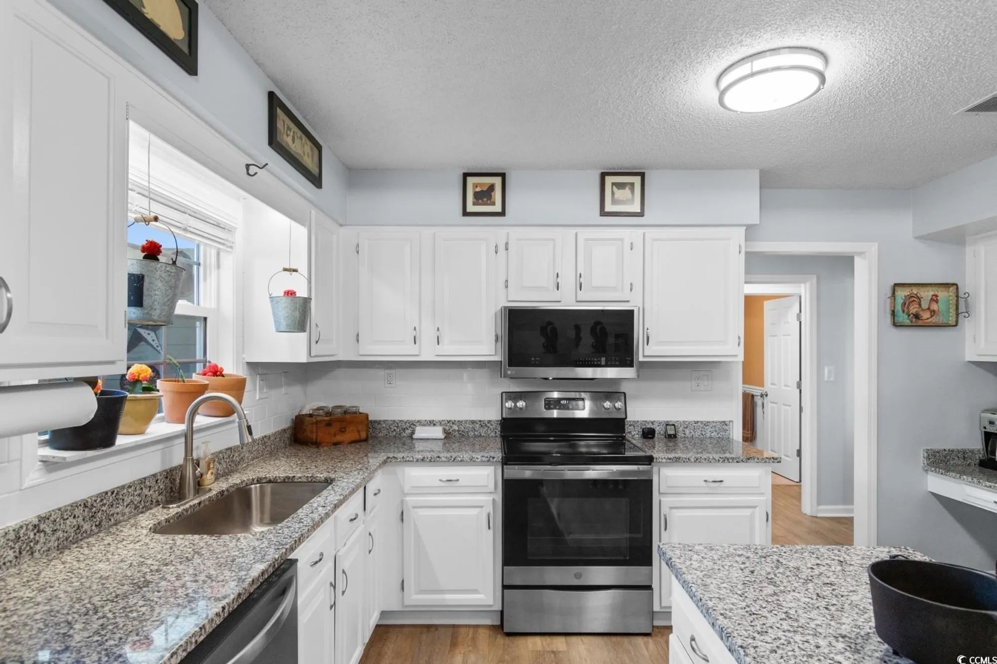 Property Slideshow image 6 of 38 | 205 birkdale ln, Myrtle Beach, SC, 29588