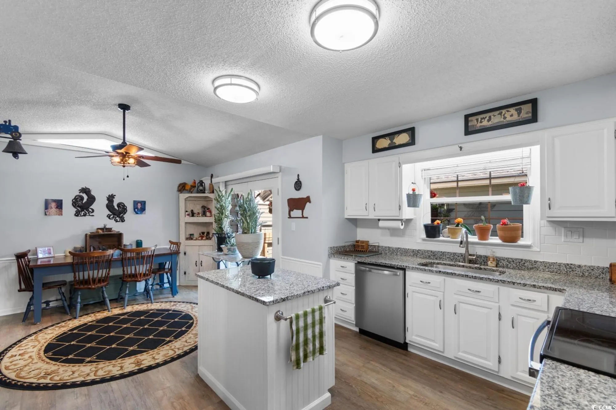 Property Slideshow image 8 of 38 | 205 birkdale ln, Myrtle Beach, SC, 29588