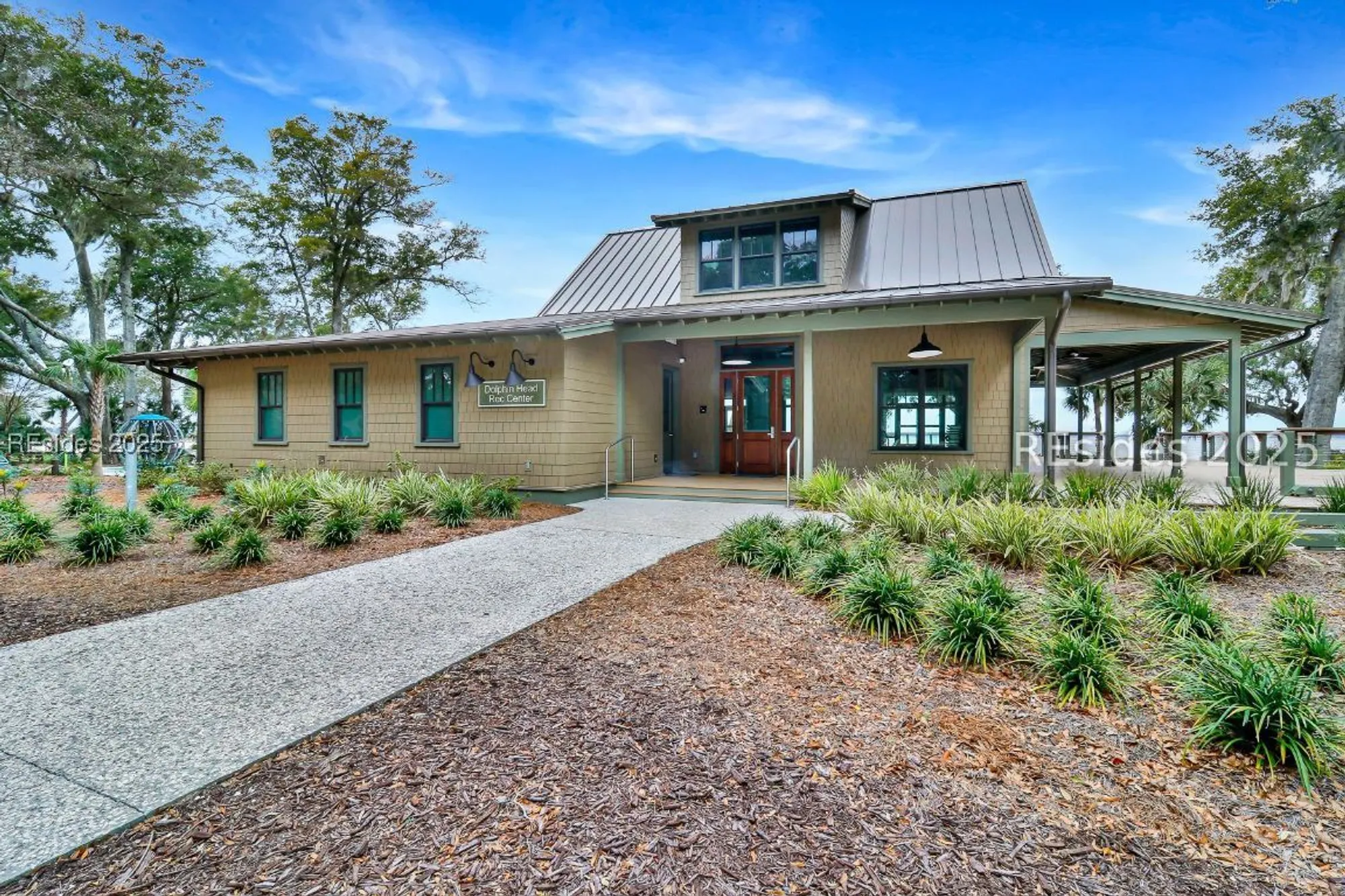 Property Slideshow image 48 of 66 | 19 fernwood trl, Hilton Head Island, SC, 29926