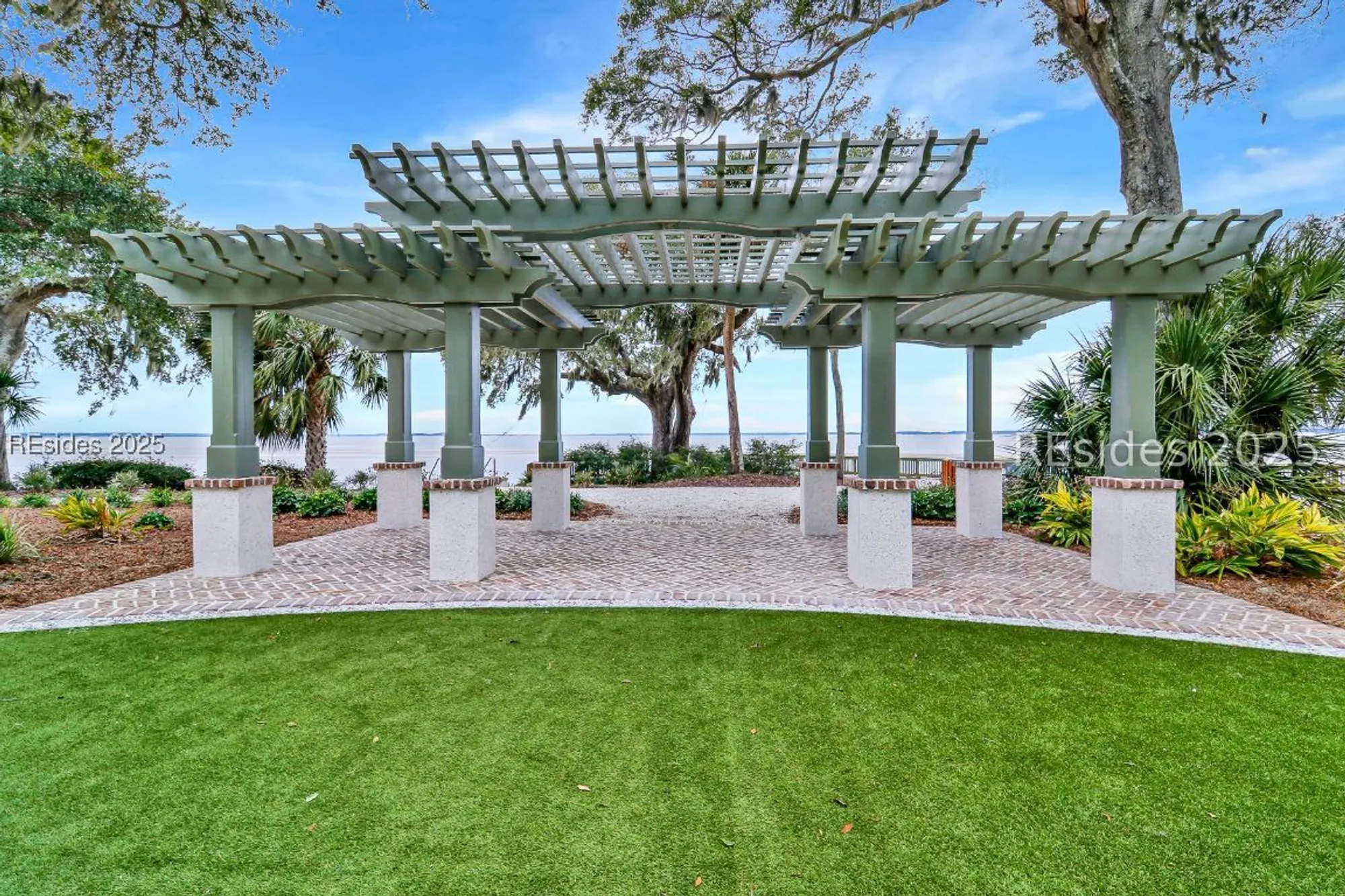 Property Slideshow image 49 of 66 | 19 fernwood trl, Hilton Head Island, SC, 29926