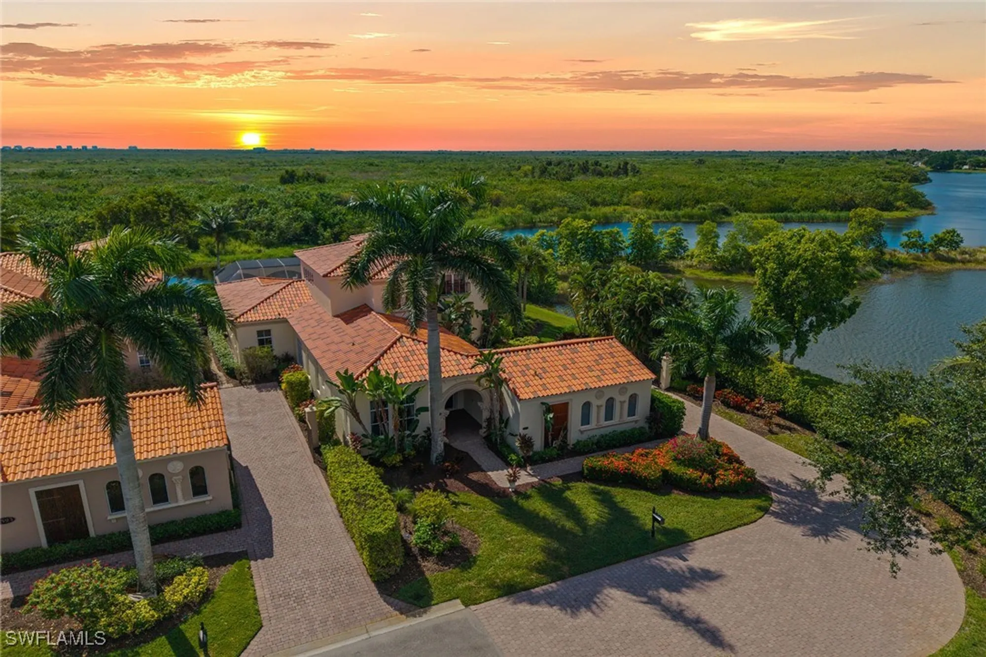 Property Slideshow image 1 of 50 | 8589 bellagio dr, Naples, FL, 34114
