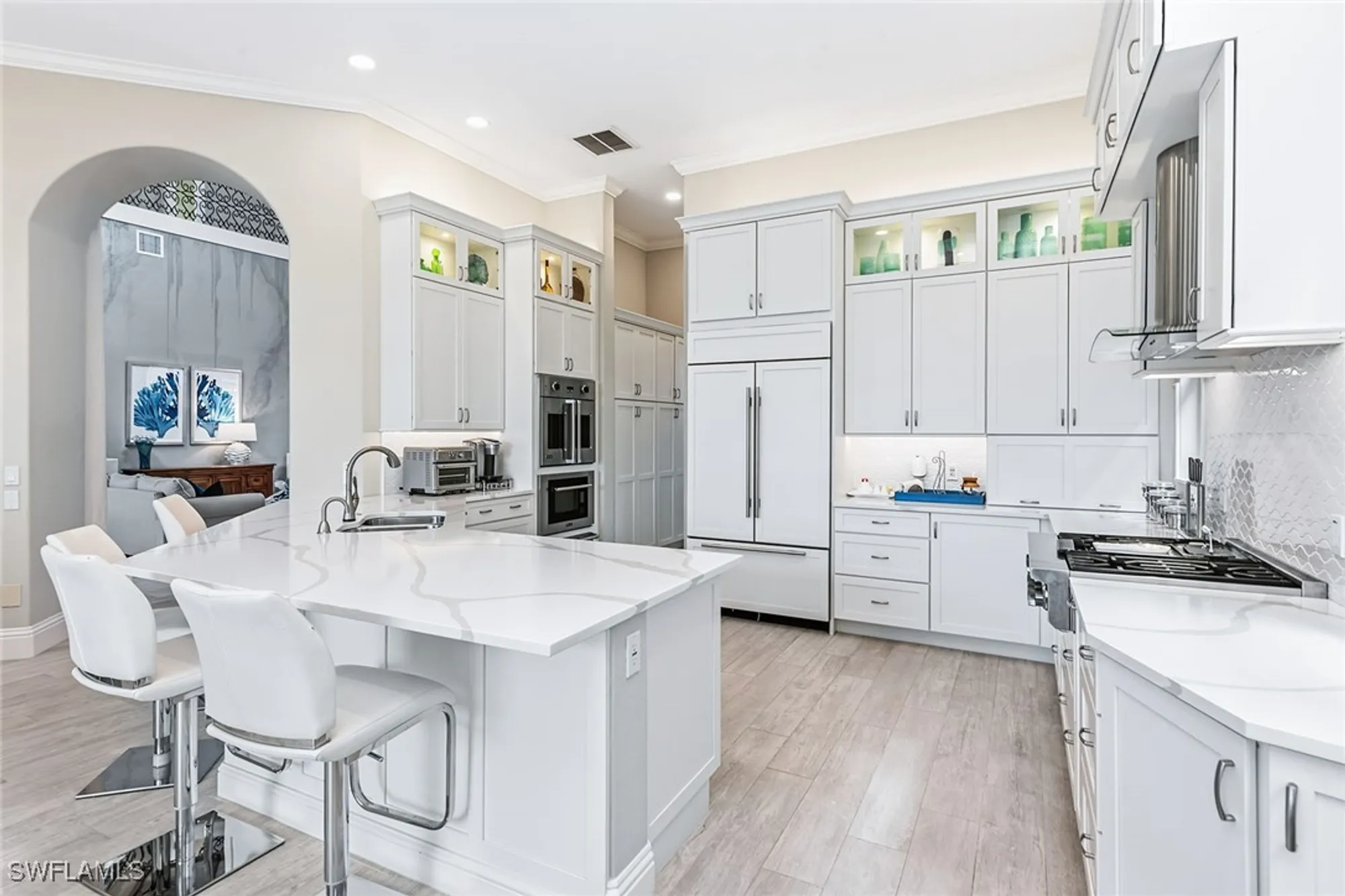 Property Slideshow image 11 of 50 | 8589 bellagio dr, Naples, FL, 34114