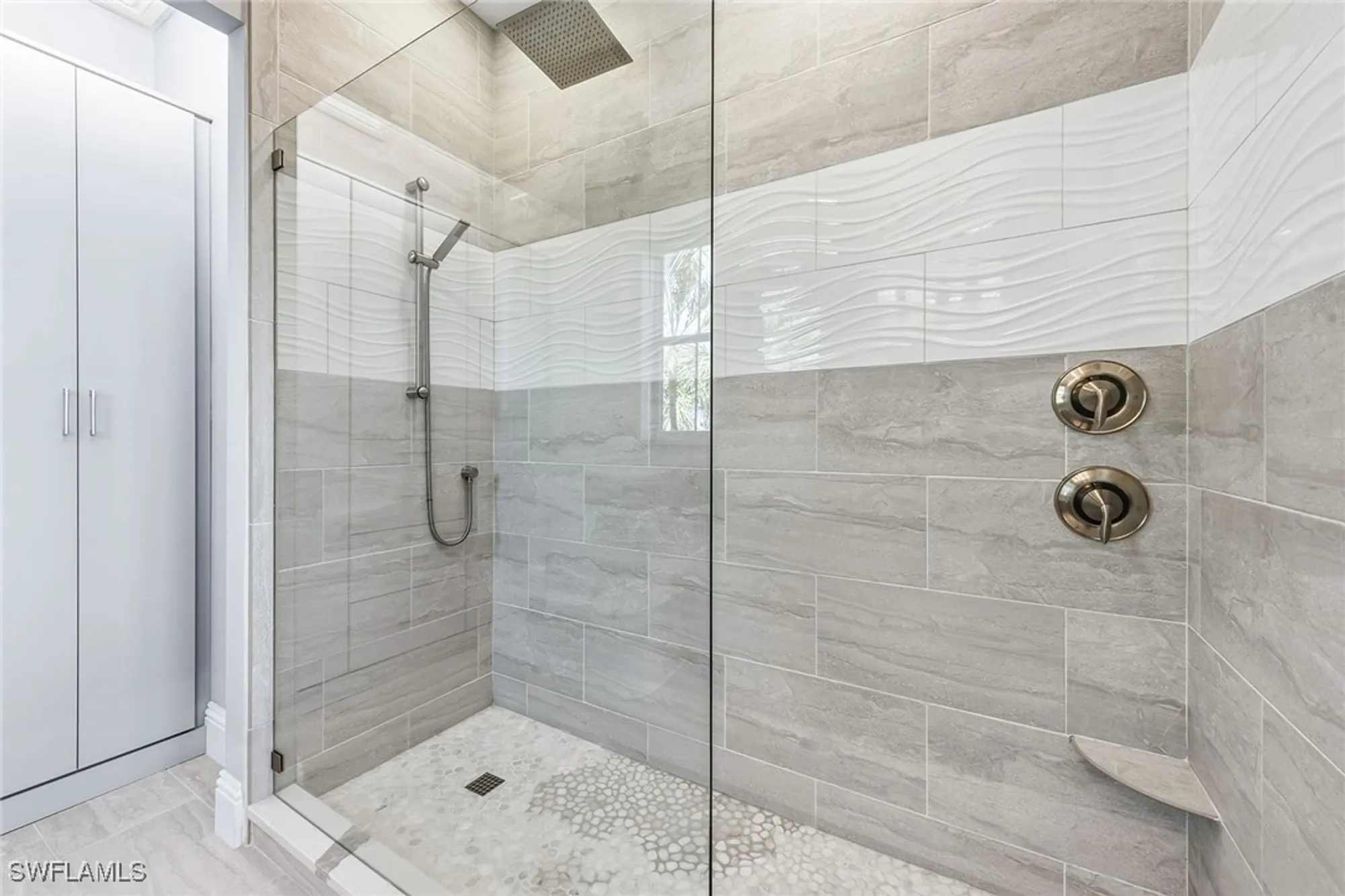 Property Slideshow image 26 of 50 | 8589 bellagio dr, Naples, FL, 34114