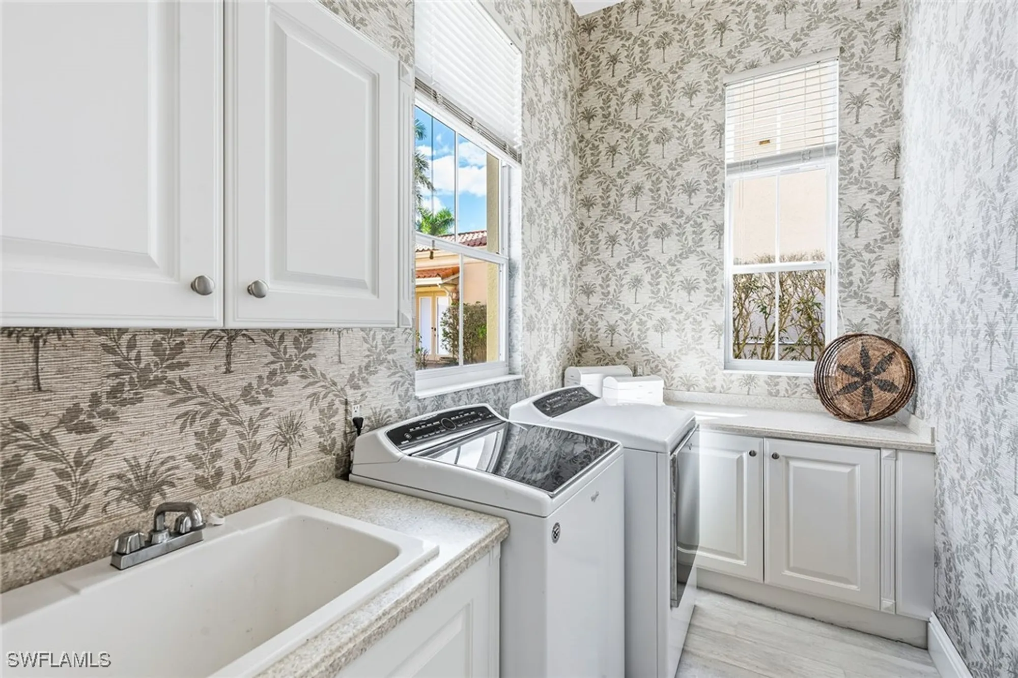 Property Slideshow image 30 of 50 | 8589 bellagio dr, Naples, FL, 34114