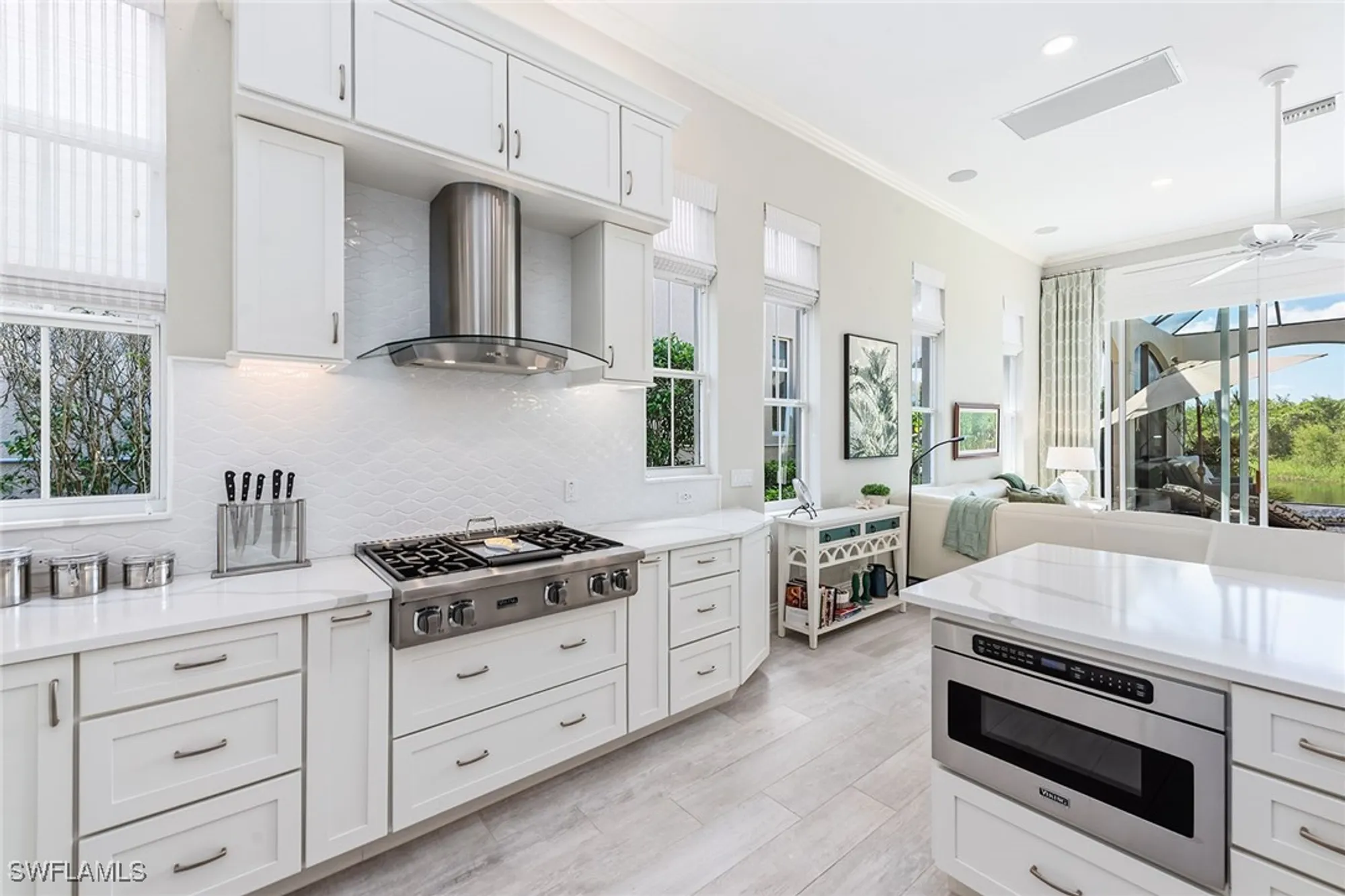 Property Slideshow image 4 of 50 | 8589 bellagio dr, Naples, FL, 34114