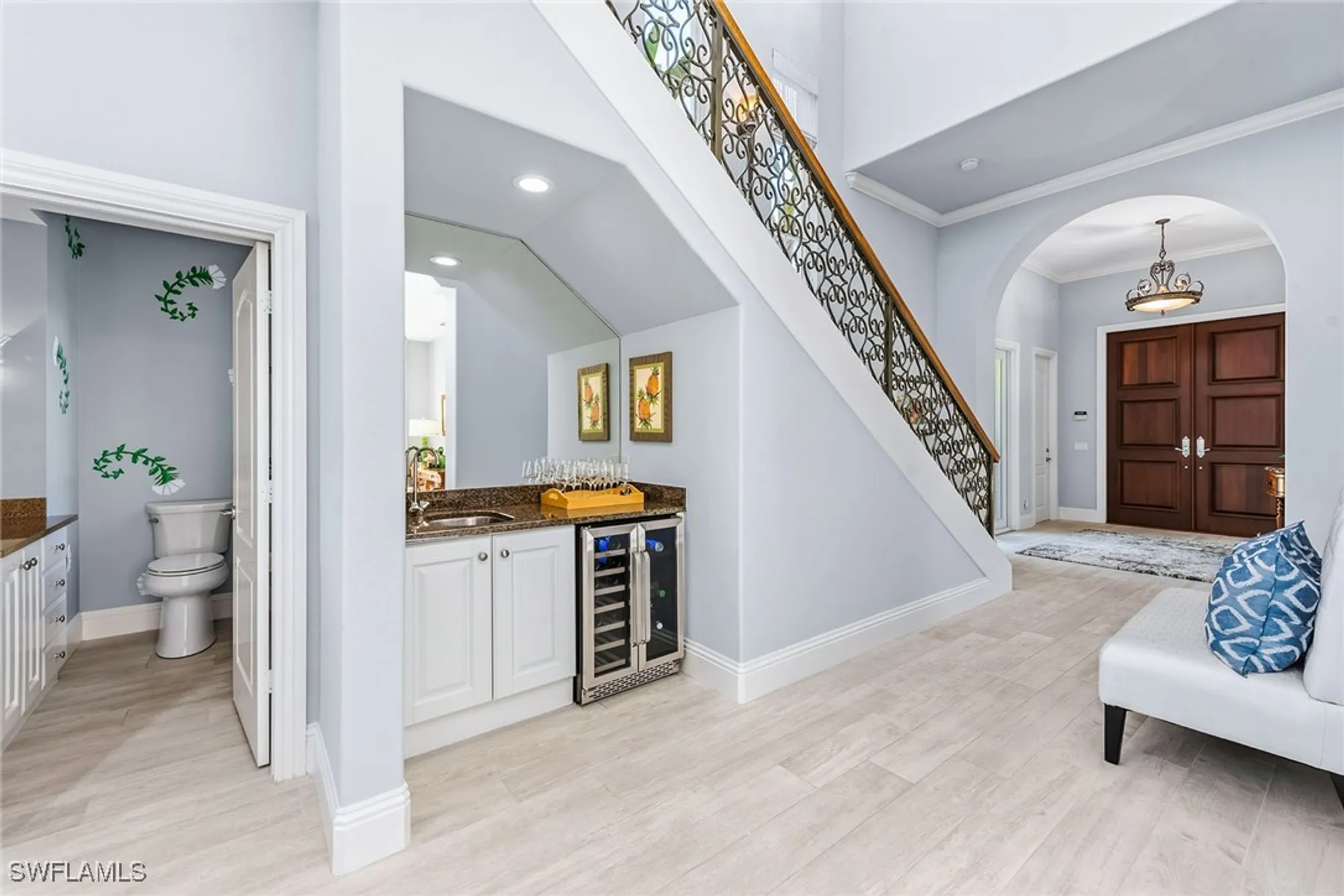 Property Slideshow image 5 of 50 | 8589 bellagio dr, Naples, FL, 34114