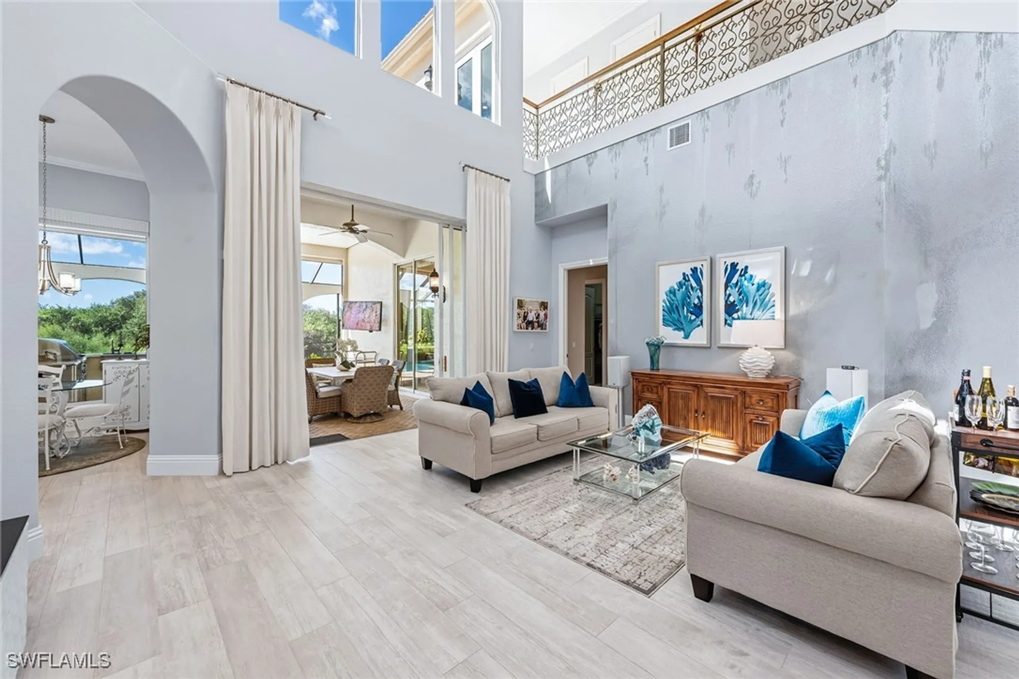 Property Slideshow image 7 of 50 | 8589 bellagio dr, Naples, FL, 34114