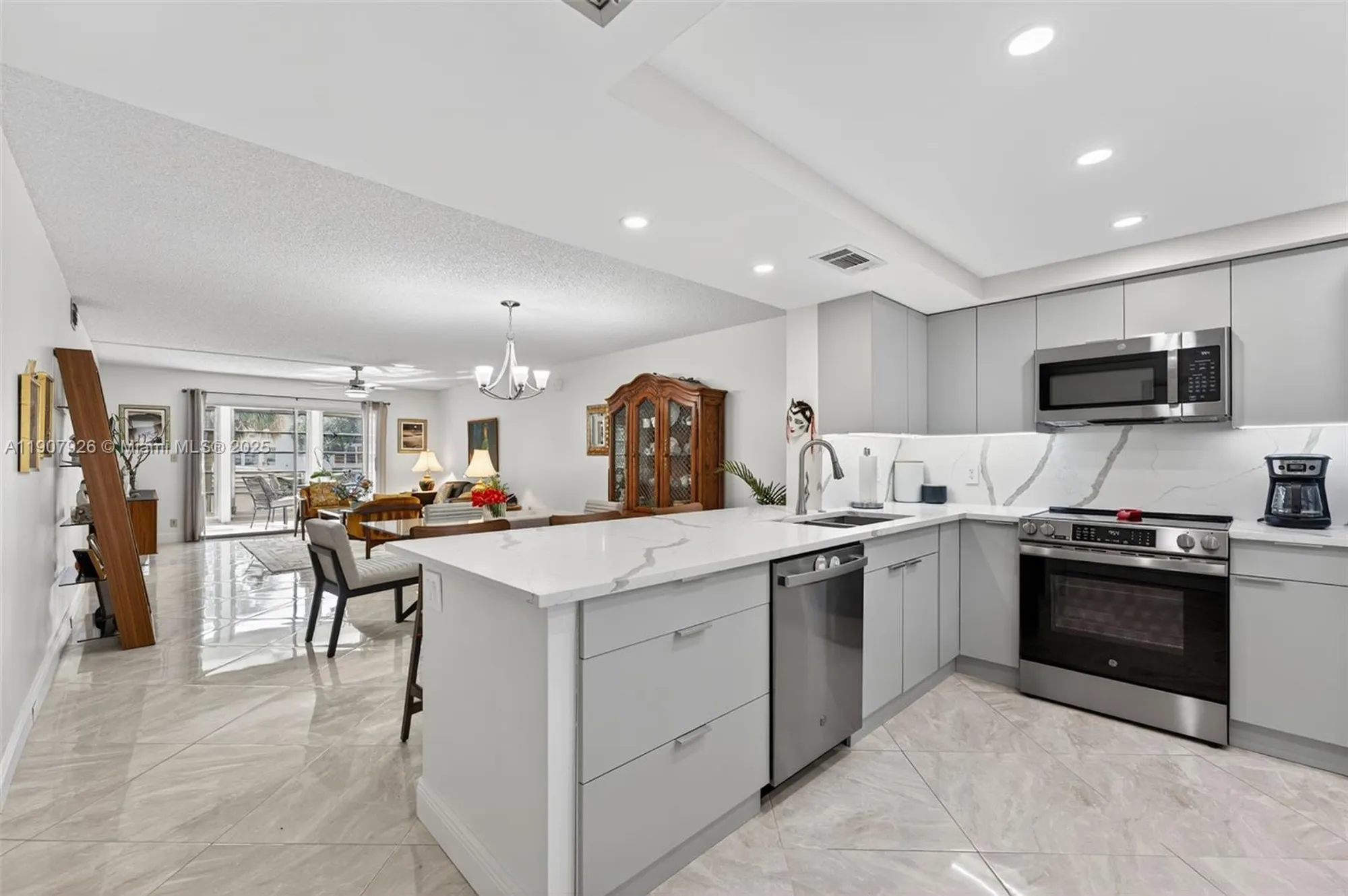 Property Slideshow image 6 of 53 | 3305 aruba way c2, Coconut Creek, FL, 33066