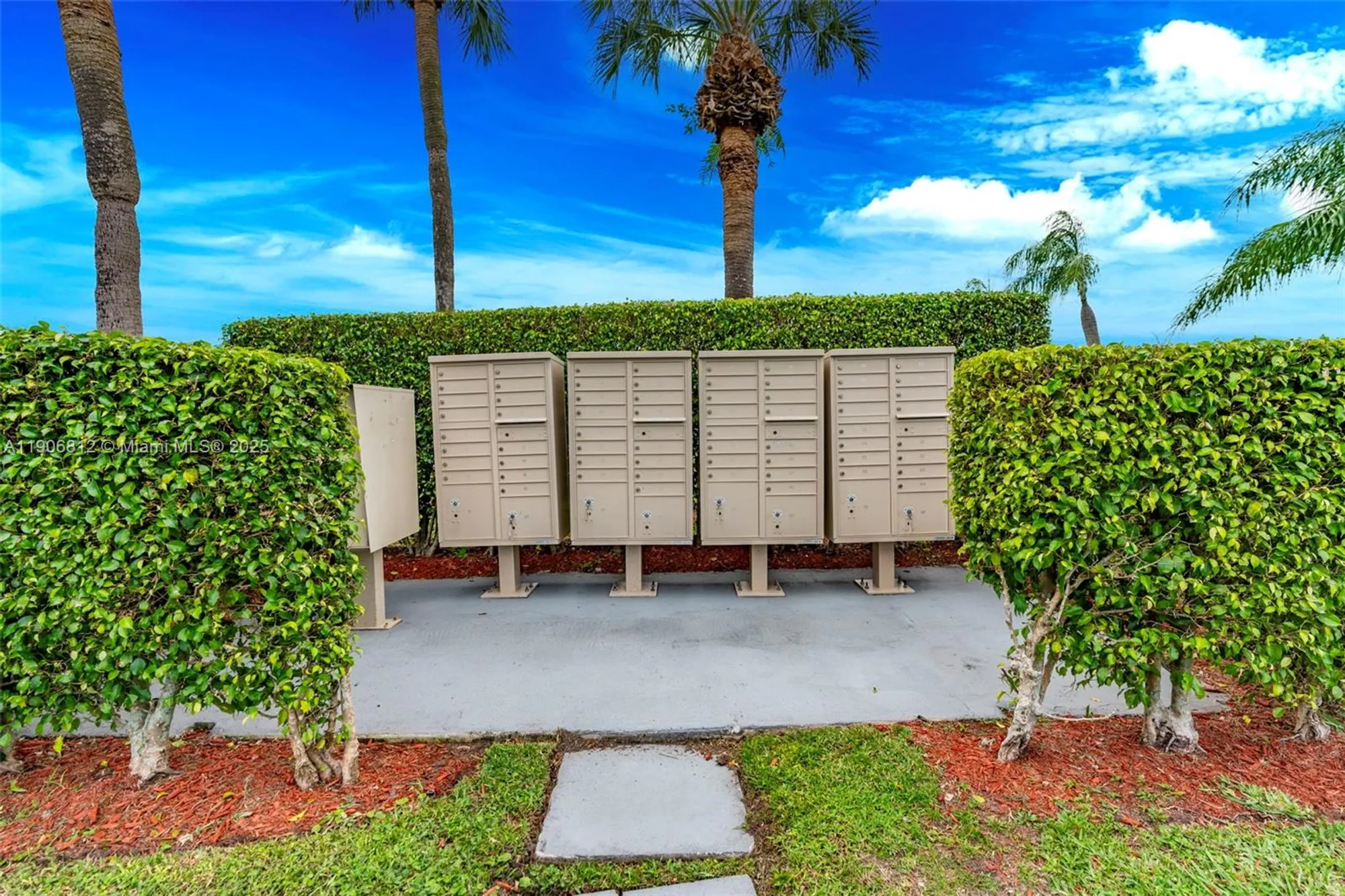 Property Slideshow image 28 of 61 | 5710 princess palm ct a, Delray Beach, FL, 33484