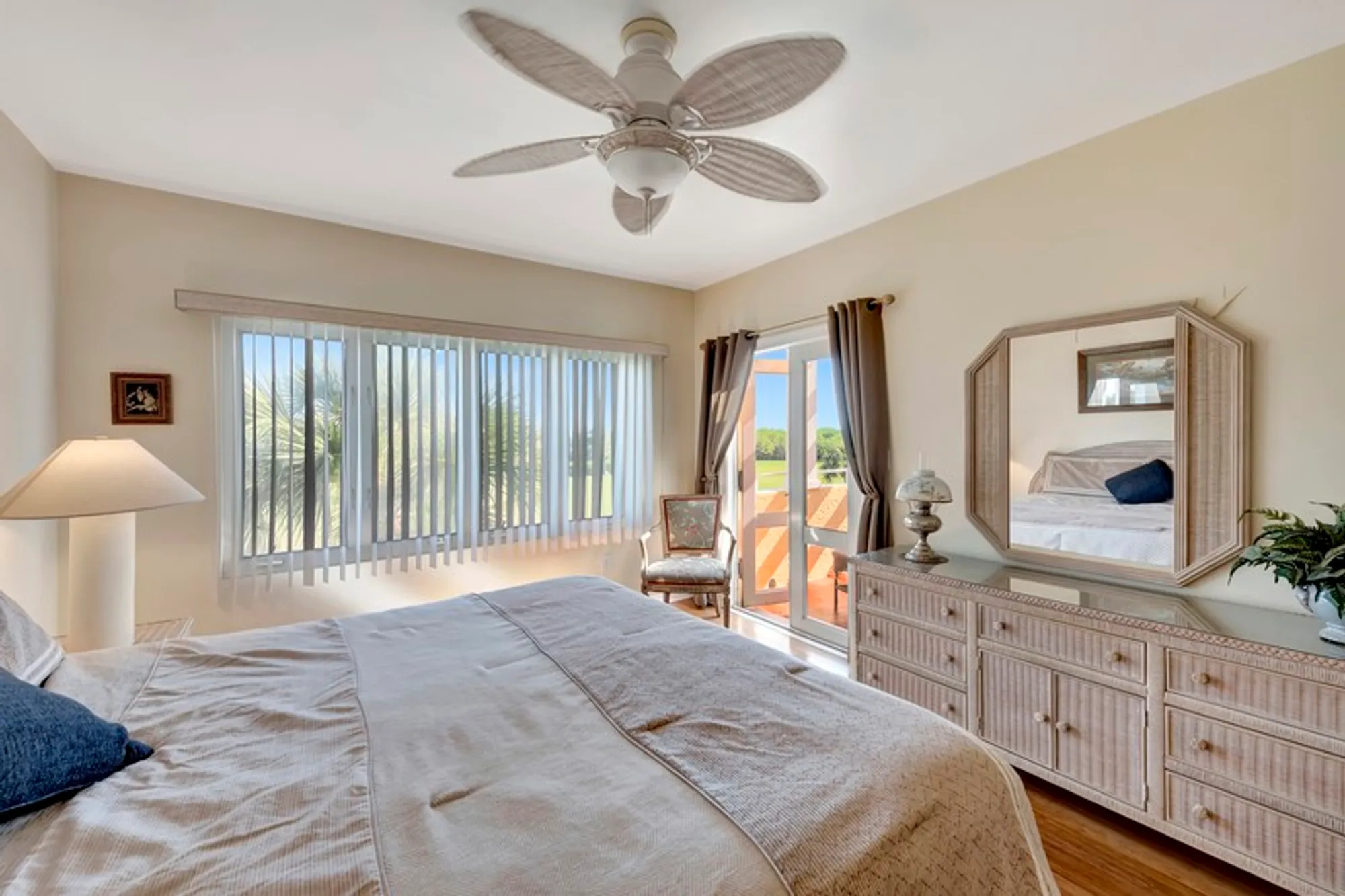 Property Slideshow image 16 of 36 | 5030 harmony cir apt 303, Vero Beach, FL, 32967