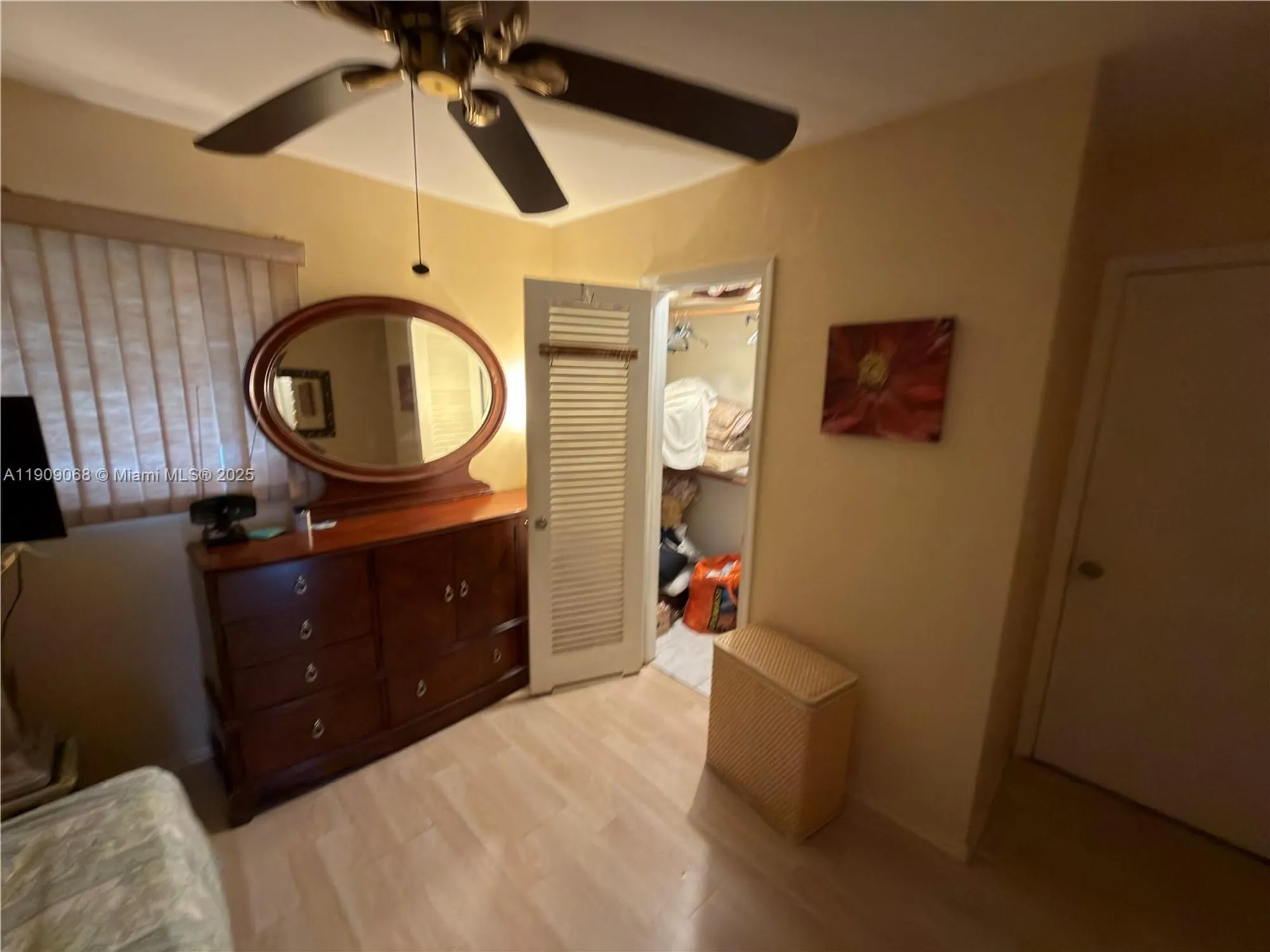 Property Slideshow image 15 of 24 | 4635 nw 44th st, Tamarac, FL, 33319
