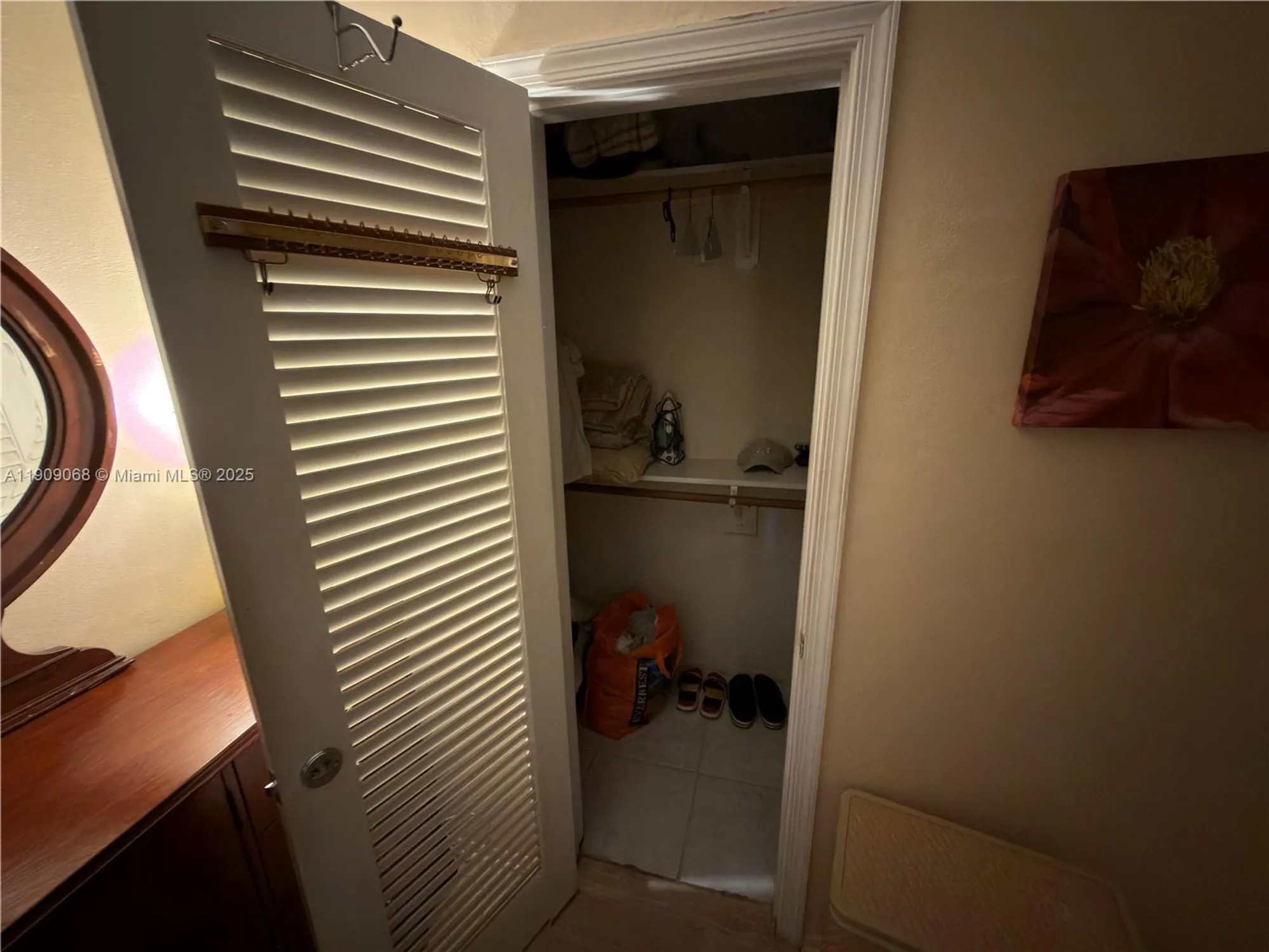 Property Slideshow image 12 of 24 | 4635 nw 44th st, Tamarac, FL, 33319