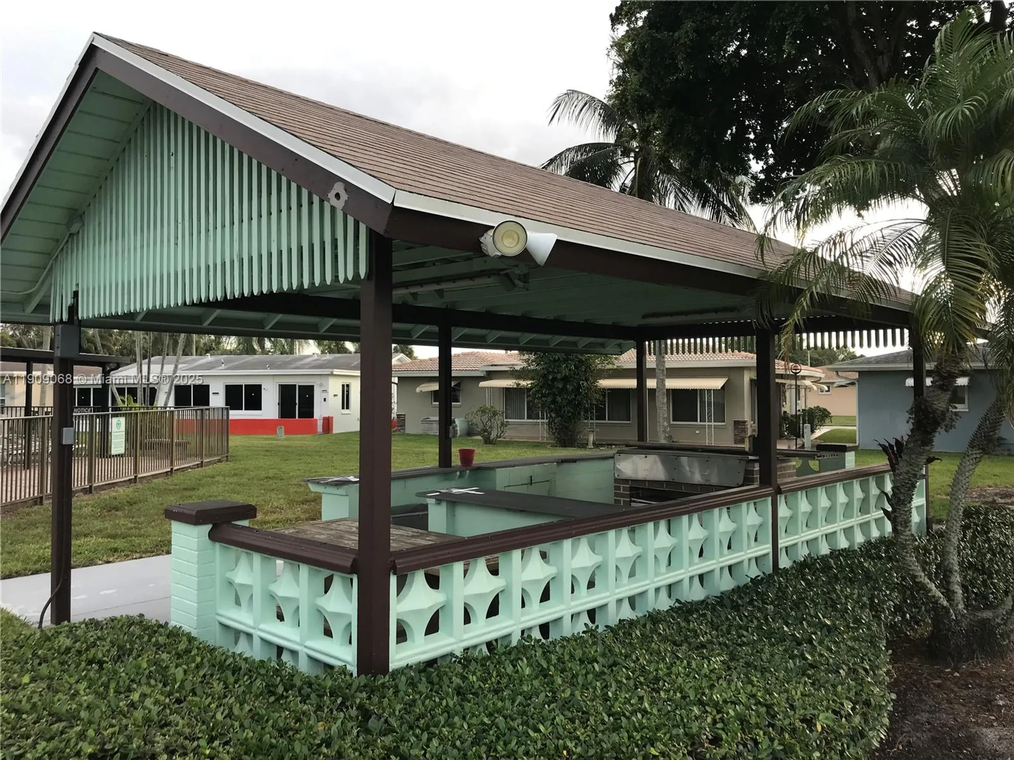 Property Slideshow image 23 of 24 | 4635 nw 44th st, Tamarac, FL, 33319