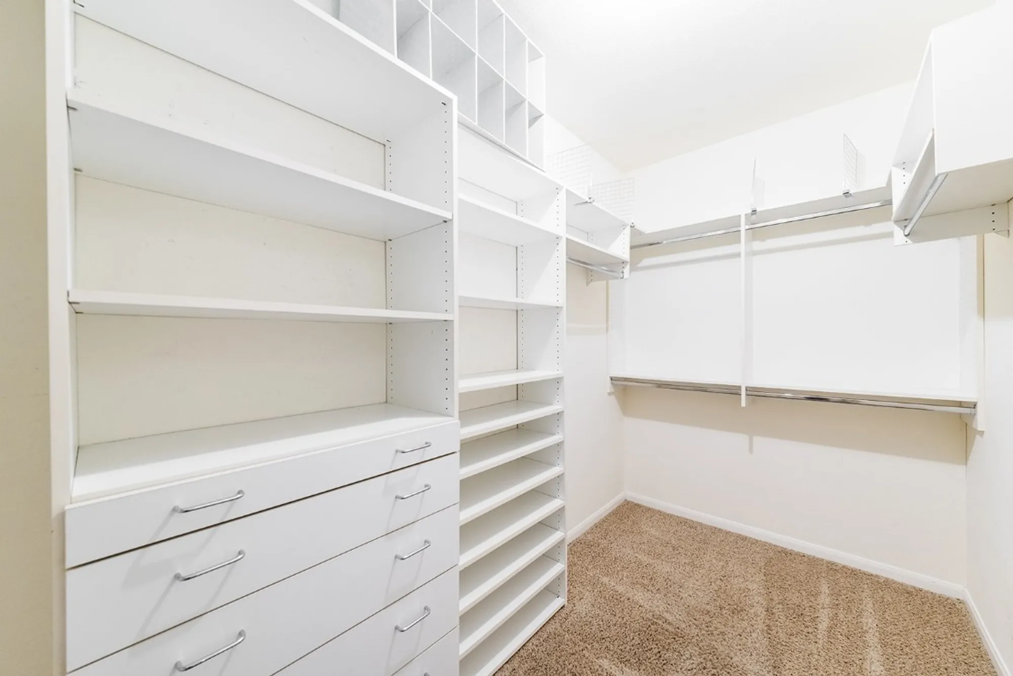 Property Slideshow image 14 of 27 | 113 bass st, Georgetown, TX, 78633