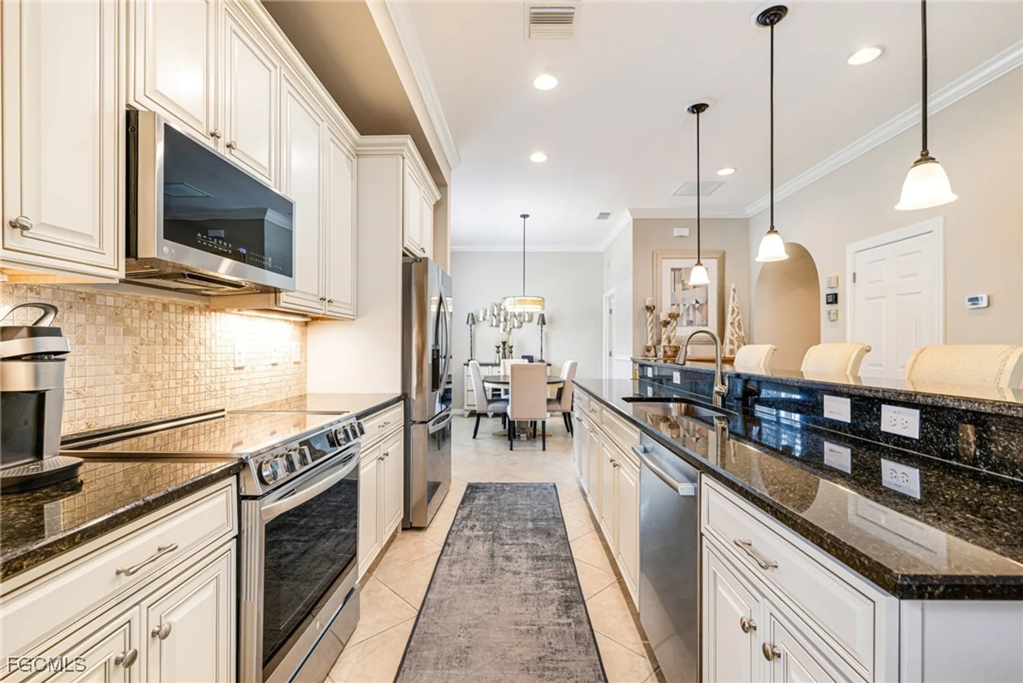 Property Slideshow image 7 of 46 | 10406 materita dr, Fort Myers, FL, 33913