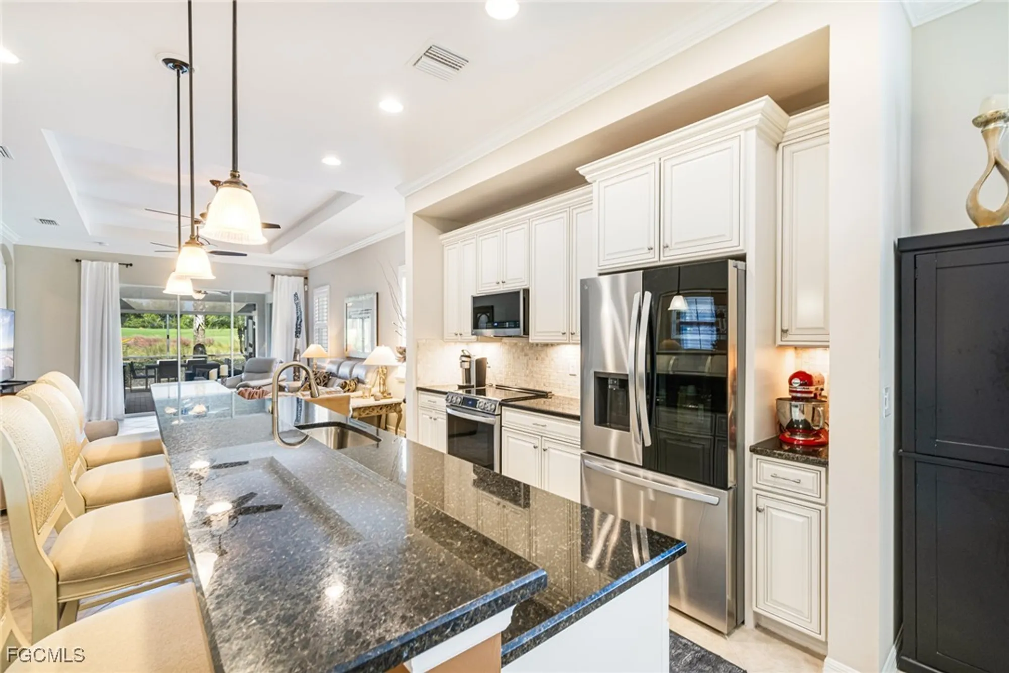 Property Slideshow image 8 of 46 | 10406 materita dr, Fort Myers, FL, 33913