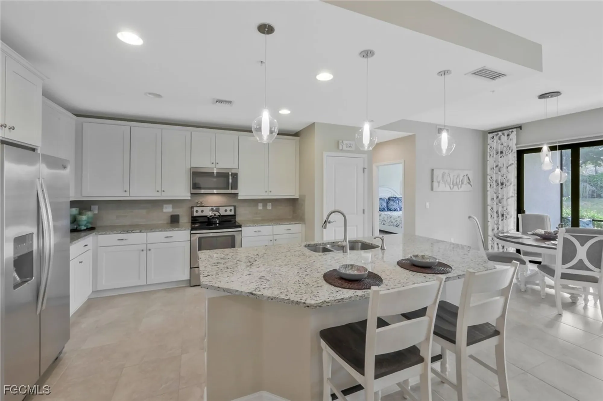 Property Slideshow image 14 of 48 | 11764 grand belvedere way 103, Fort Myers, FL, 33913