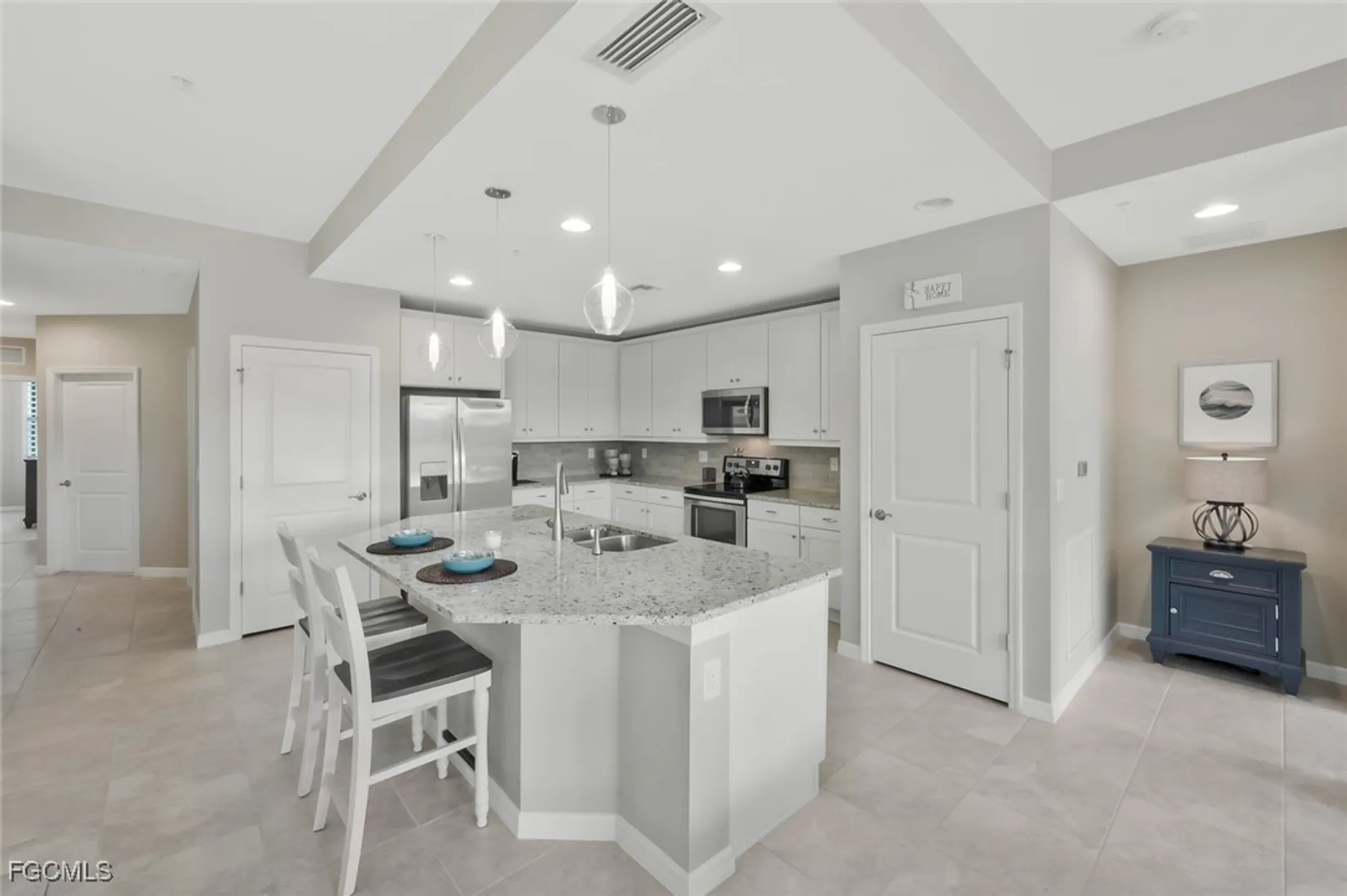 Property Slideshow image 18 of 48 | 11764 grand belvedere way 103, Fort Myers, FL, 33913