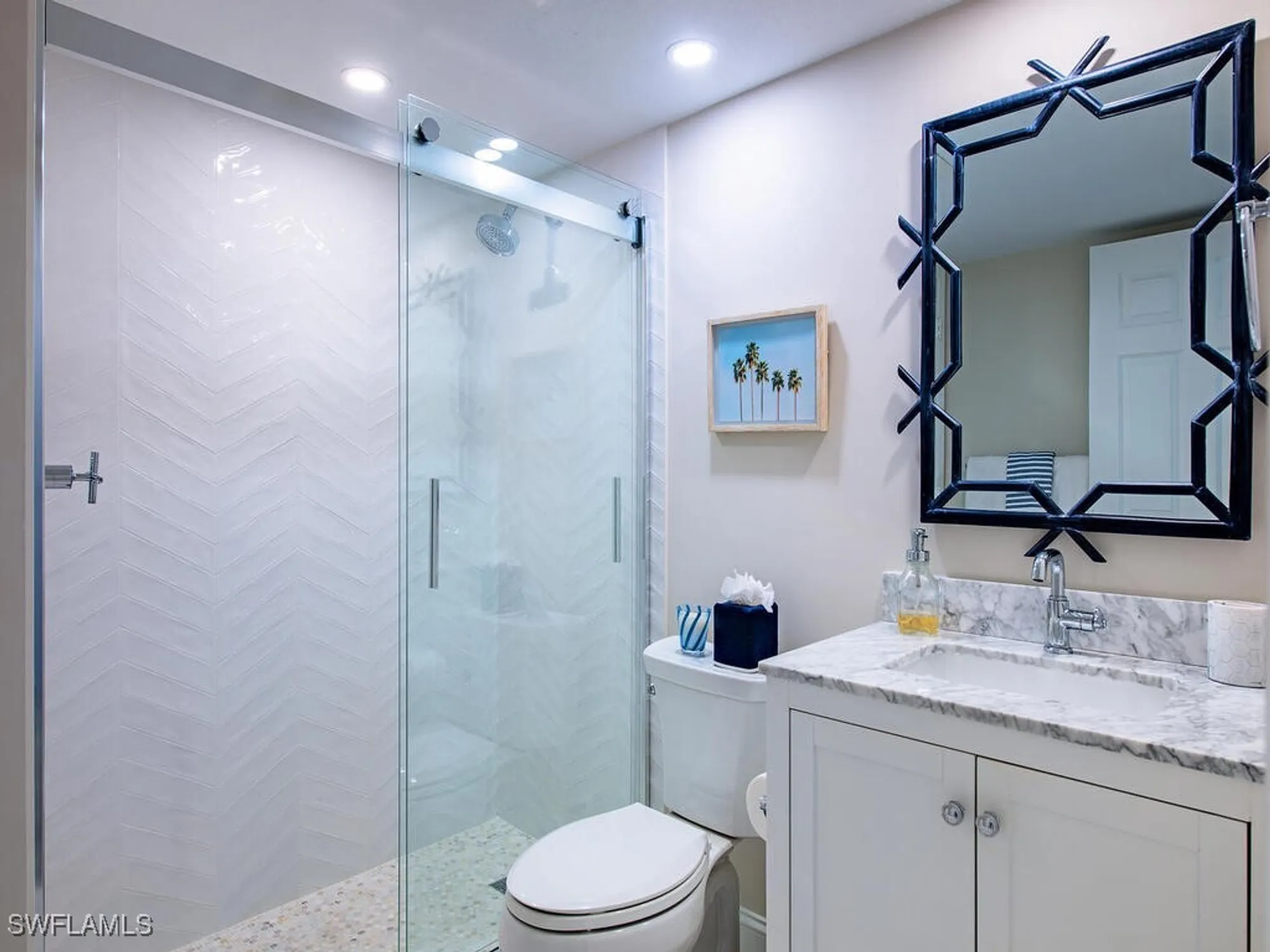 Property Slideshow image 15 of 25 | 823 tanbark dr 204, Naples, FL, 34108