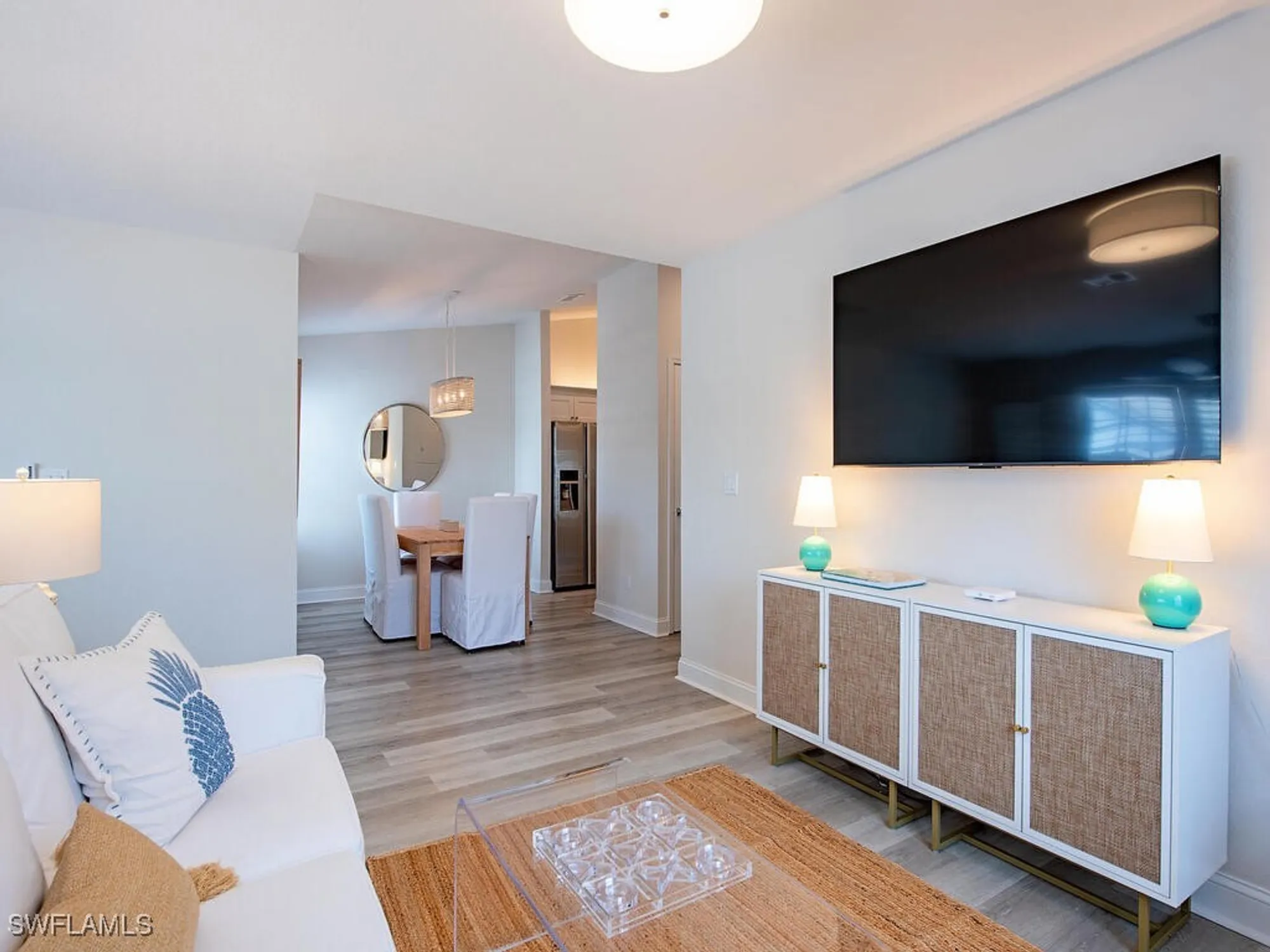 Property Slideshow image 8 of 25 | 823 tanbark dr 204, Naples, FL, 34108