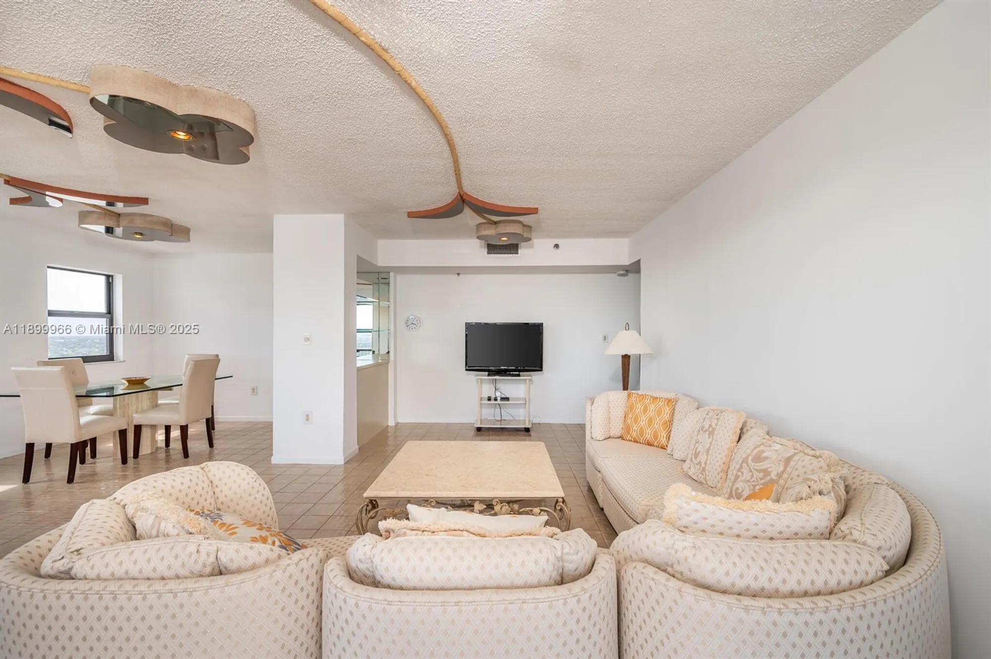 Property Slideshow image 10 of 50 | 1201 s ocean dr 1911n, Hollywood, FL, 33019