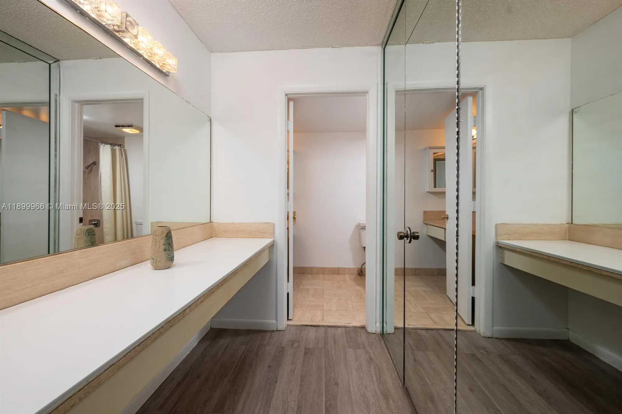 Property Slideshow image 21 of 50 | 1201 s ocean dr 1911n, Hollywood, FL, 33019