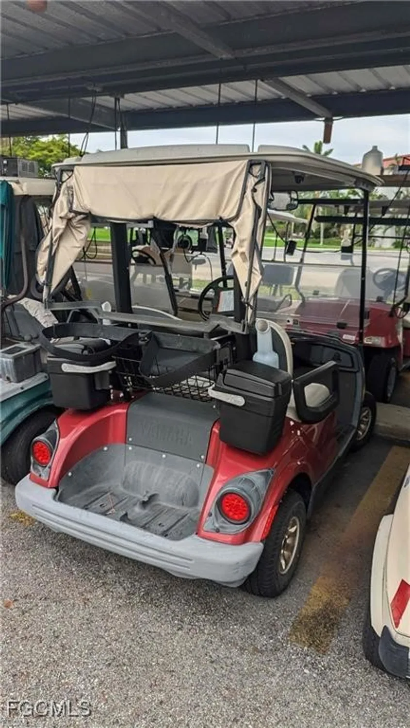 Property Slideshow image 21 of 30 | 1724 pine valley dr 104, Fort Myers, FL, 33907