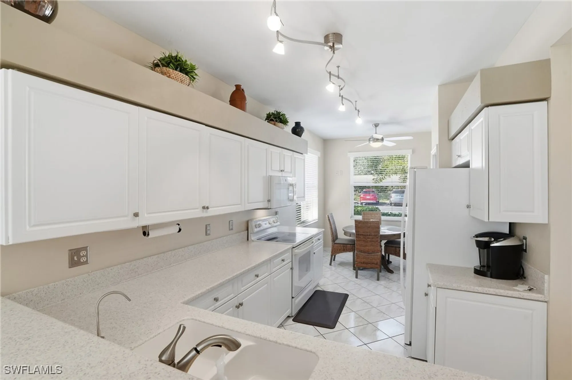 Property Slideshow image 9 of 36 | 14121 brant point cir 1108, Fort Myers, FL, 33919