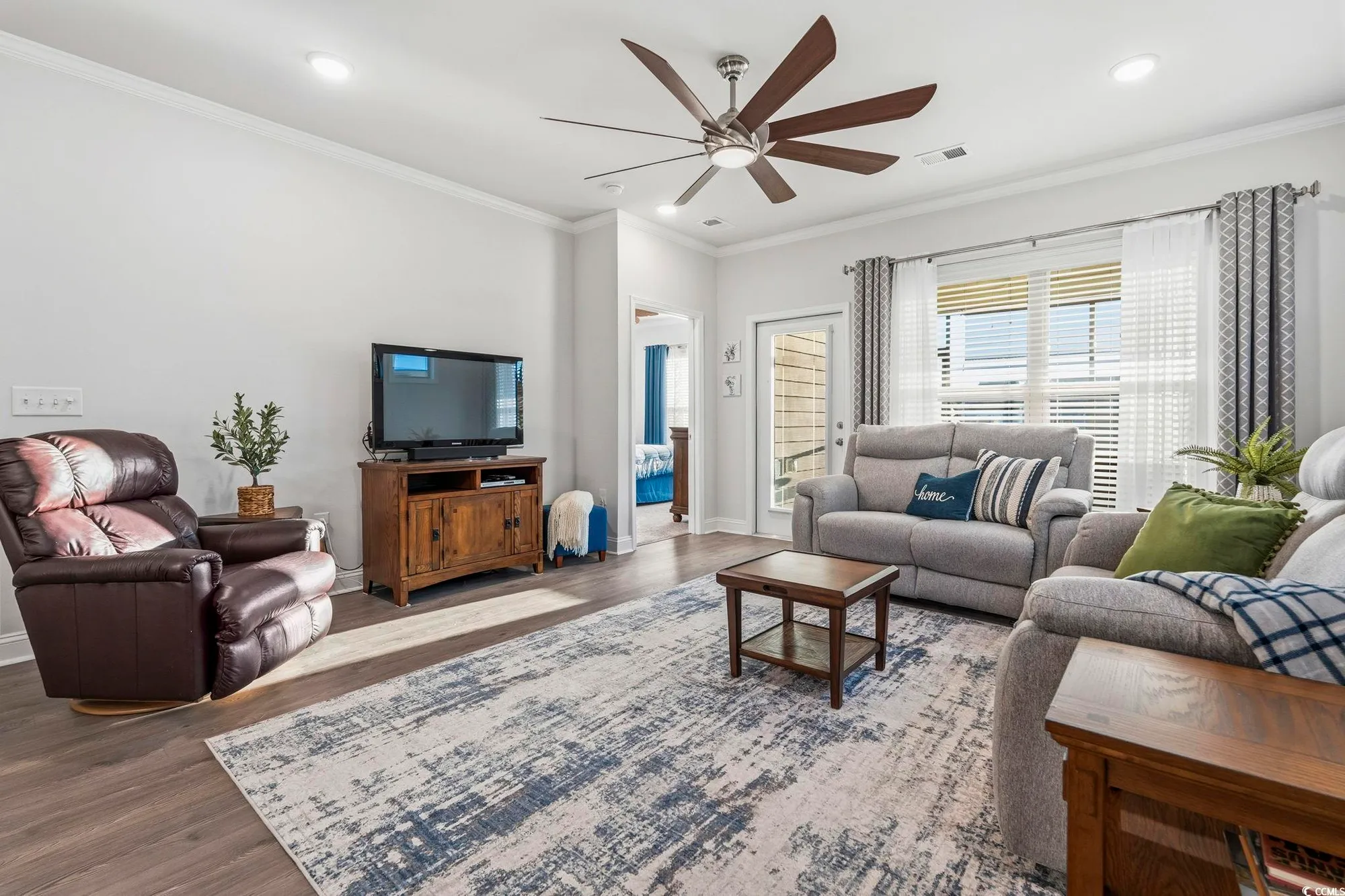 Property Slideshow image 13 of 40 | 1015 anrea st, Myrtle Beach, SC, 29577