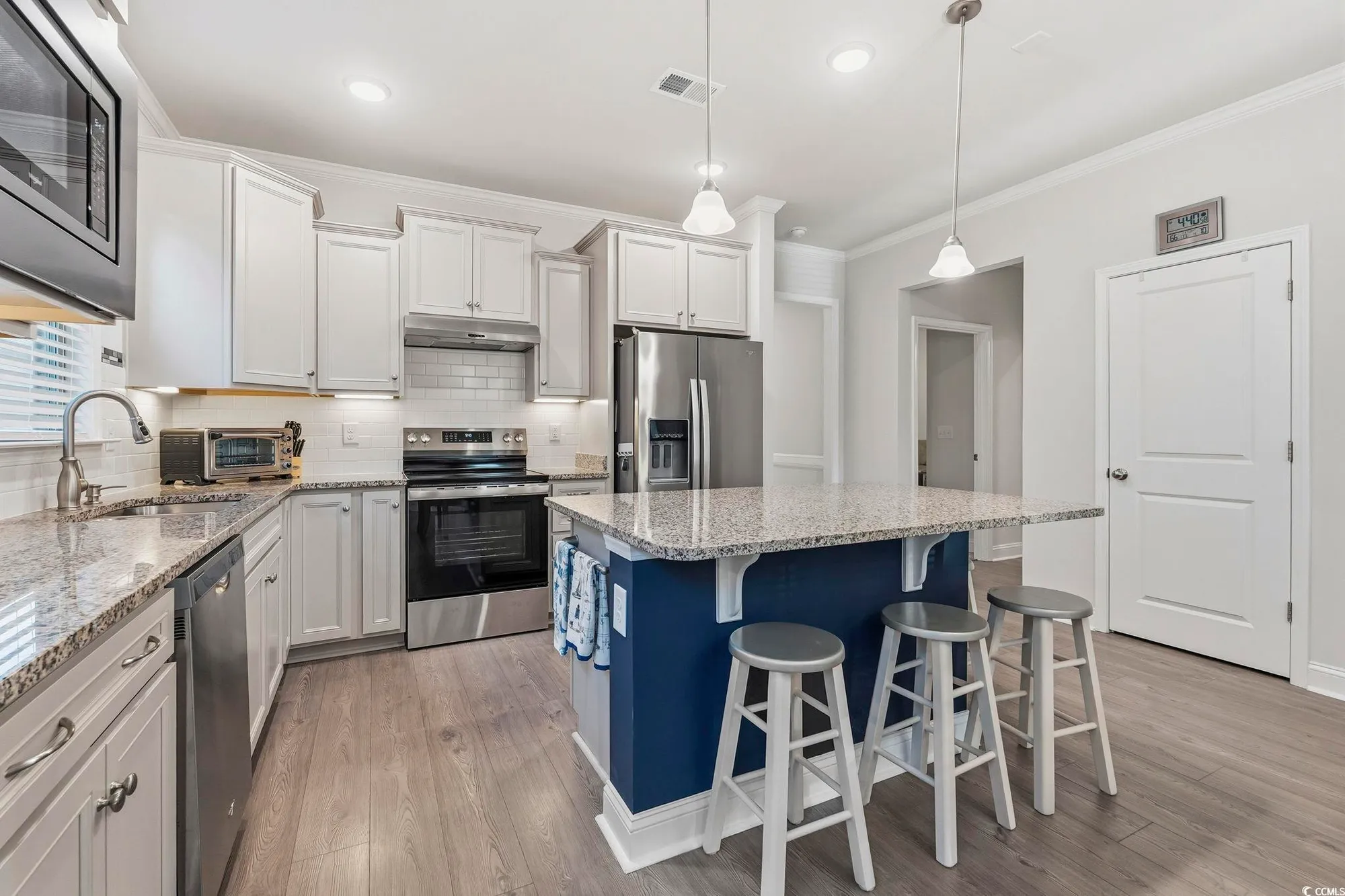 Property Slideshow image 8 of 40 | 1015 anrea st, Myrtle Beach, SC, 29577