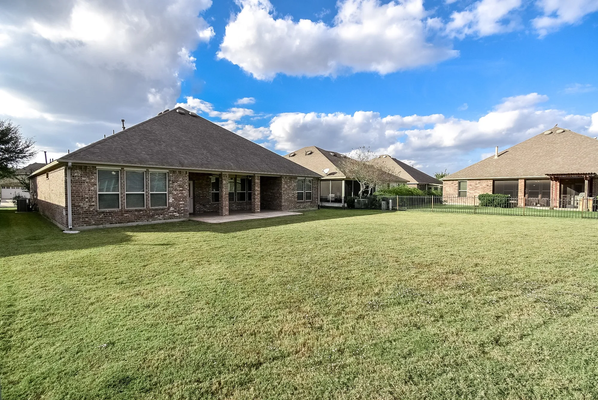 Property Slideshow image 43 of 48 | 809 cardinal flower dr, Richmond, TX, 77469