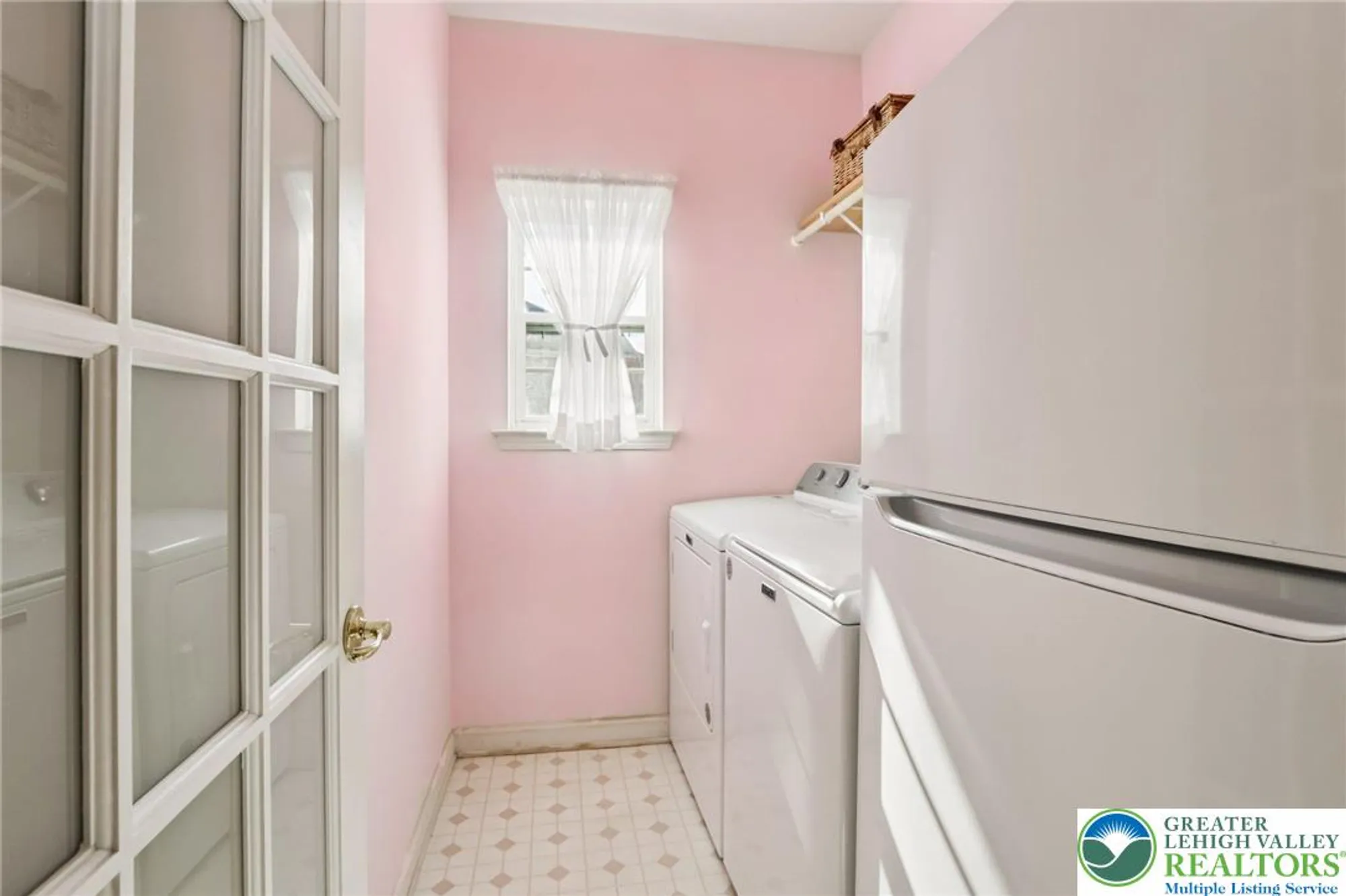 Property Slideshow image 27 of 56 | 1897 alexander dr, Macungie, PA, 18062