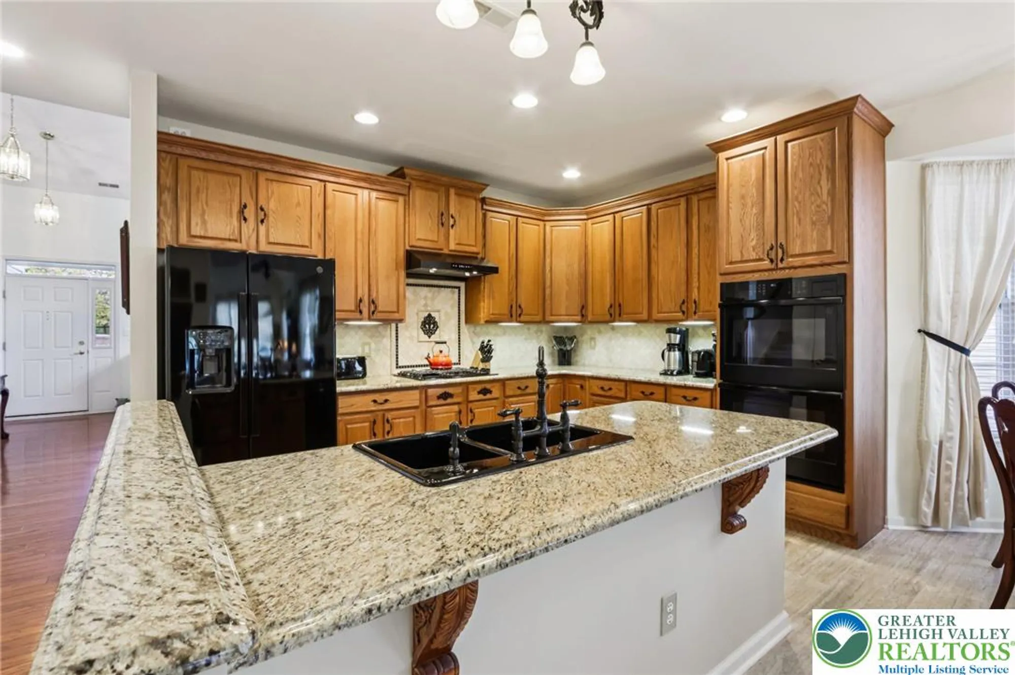 Property Slideshow image 8 of 56 | 1897 alexander dr, Macungie, PA, 18062
