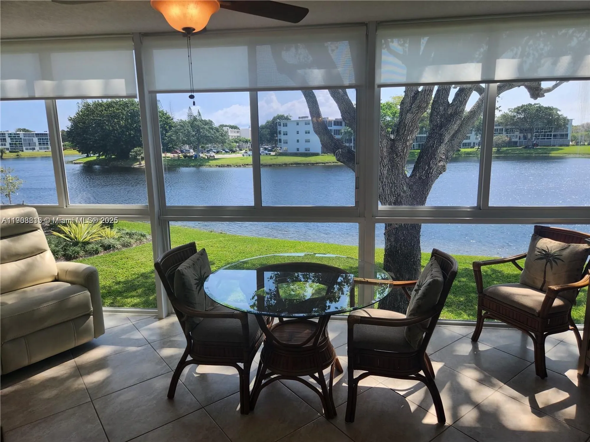 Property Slideshow image 15 of 36 | 2114 cambridge e unit e, Deerfield Beach, FL, 33442