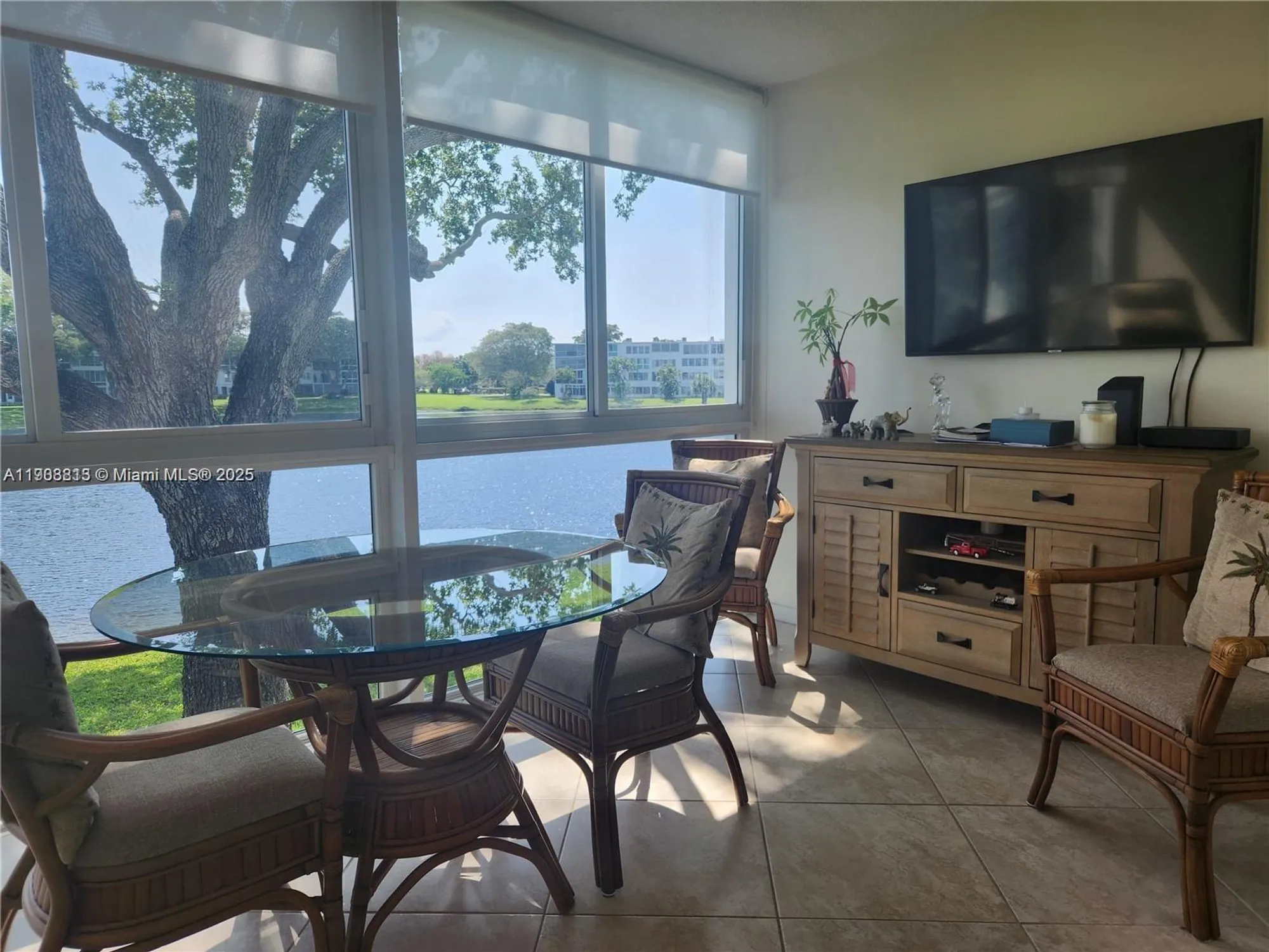 Property Slideshow image 1 of 36 | 2114 cambridge e unit e, Deerfield Beach, FL, 33442