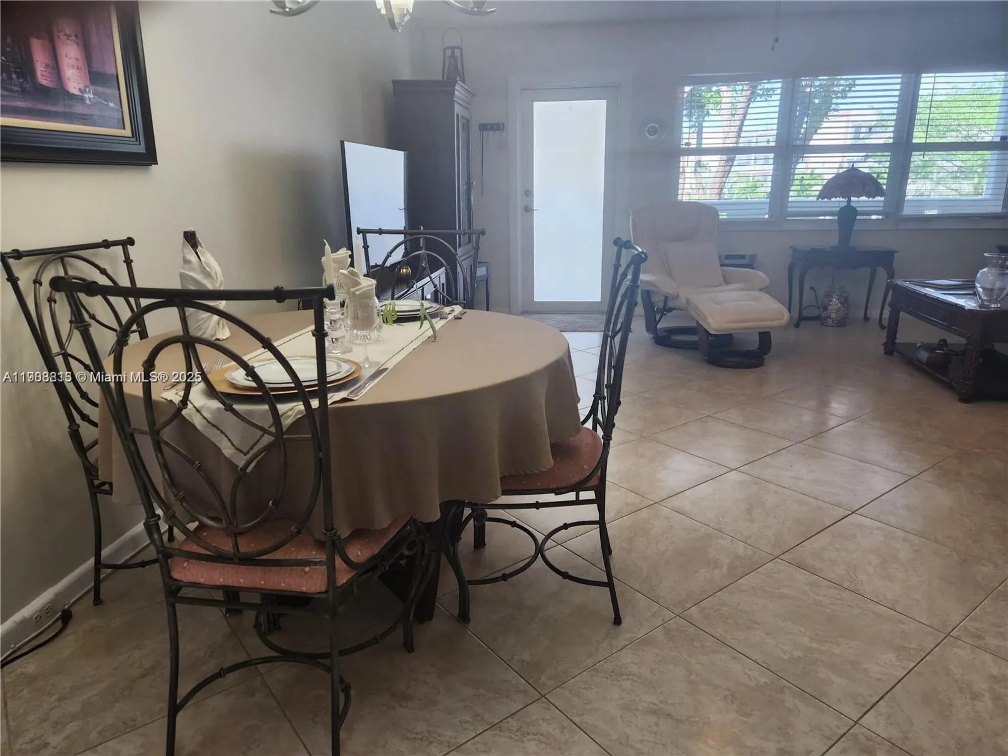 Property Slideshow image 7 of 36 | 2114 cambridge e unit e, Deerfield Beach, FL, 33442