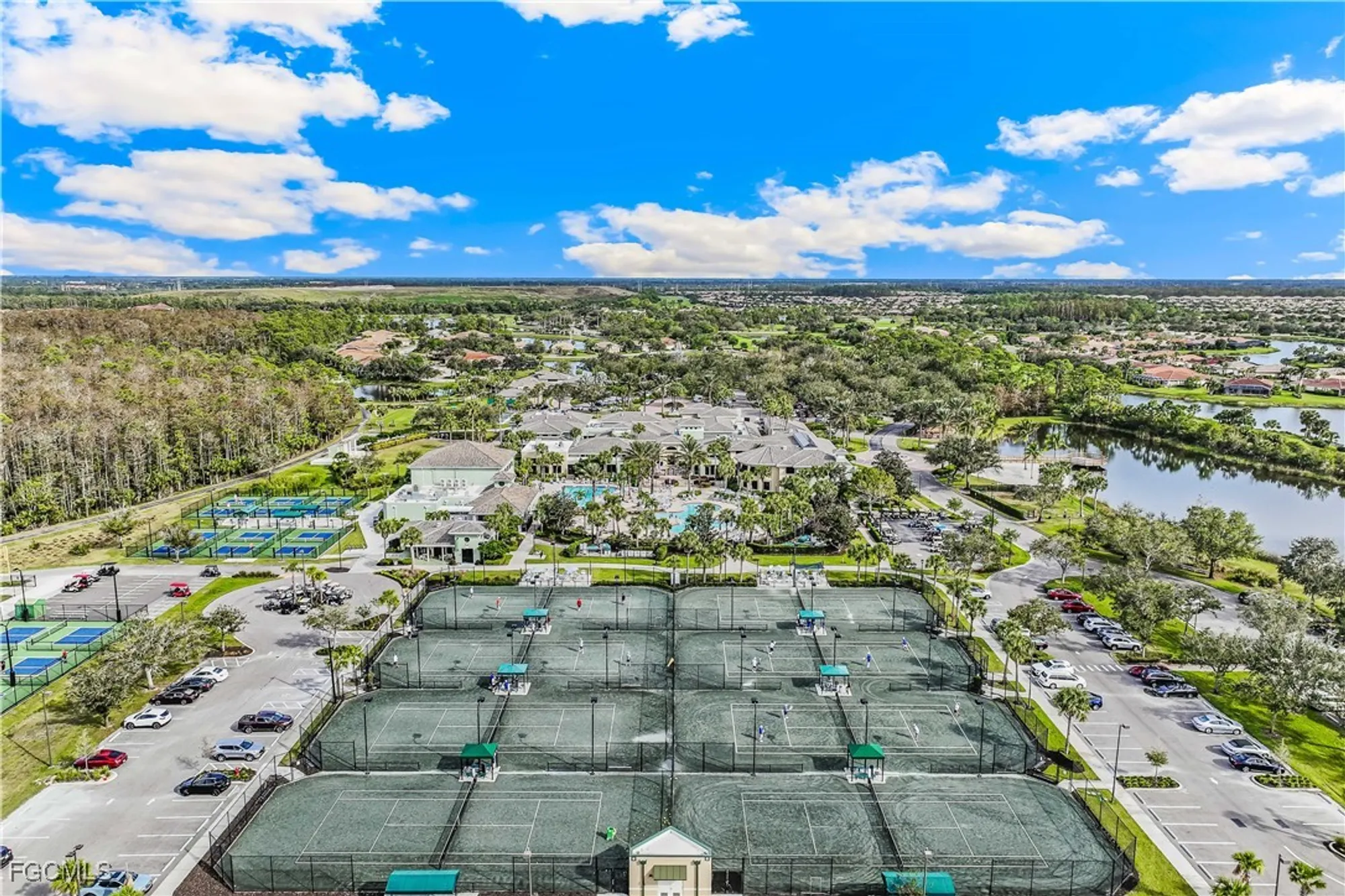 Property Slideshow image 35 of 38 | 10507 azzurra dr, Fort Myers, FL, 33913