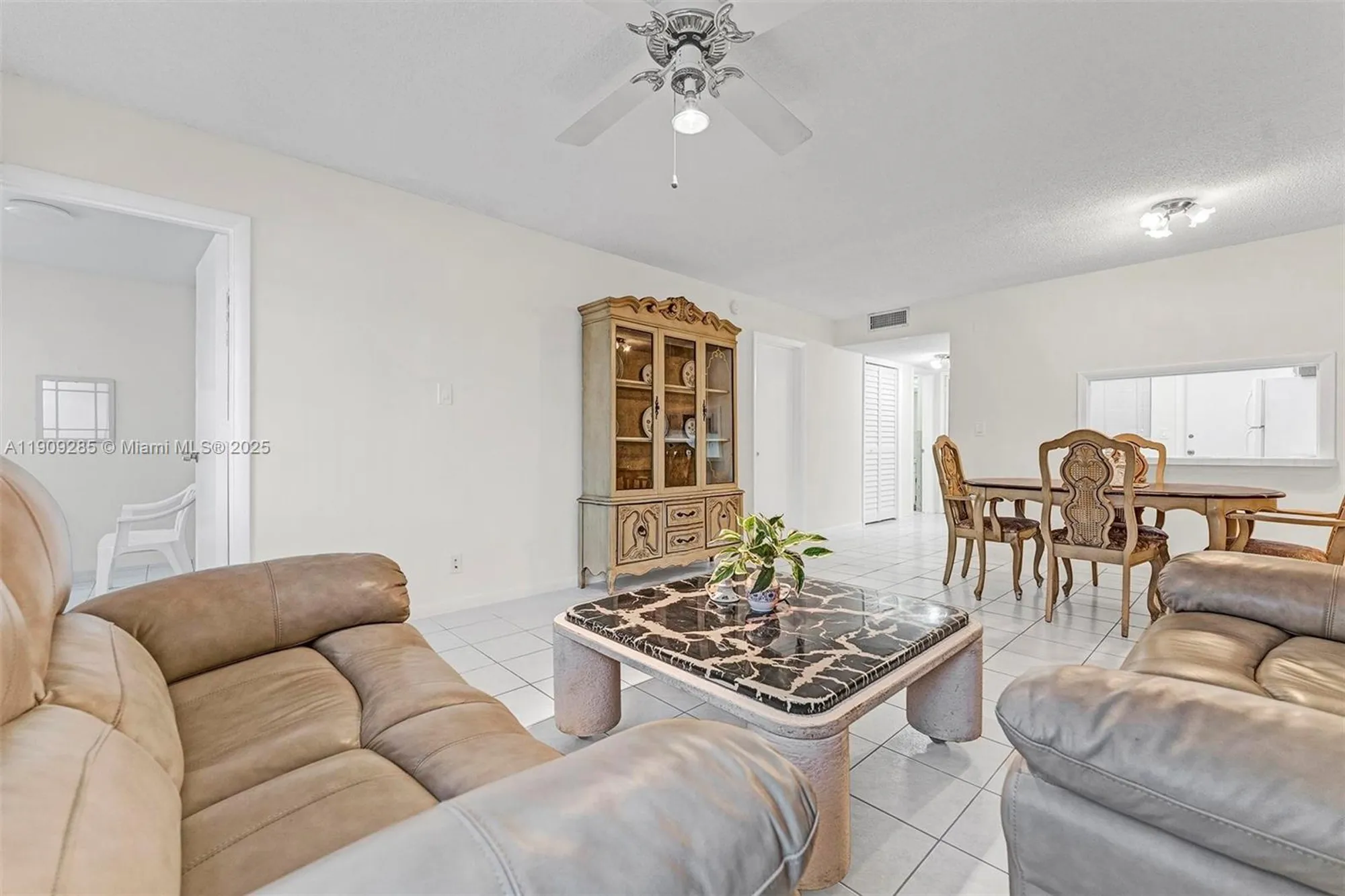 Property Slideshow image 19 of 37 | 330 se 2nd st 103g, Hallandale Beach, FL, 33009