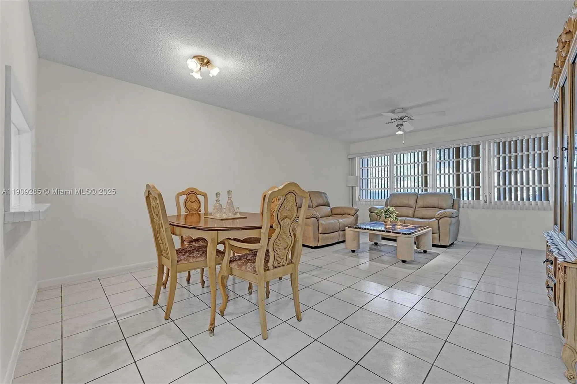 Property Slideshow image 20 of 37 | 330 se 2nd st 103g, Hallandale Beach, FL, 33009