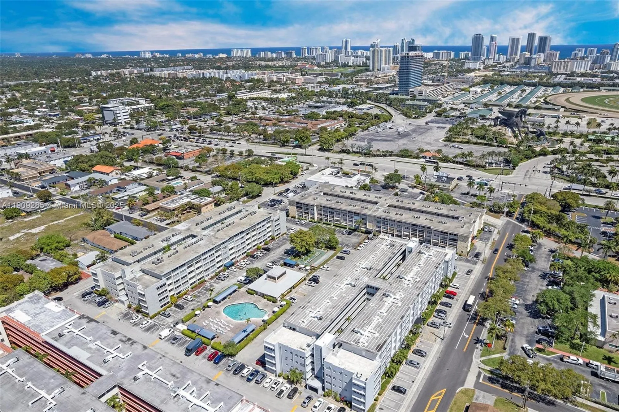 Property Slideshow image 36 of 37 | 330 se 2nd st 103g, Hallandale Beach, FL, 33009