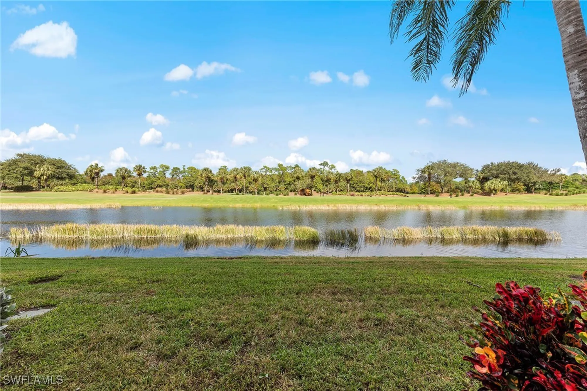 Property Slideshow image 10 of 11 | 10341 heritage bay blvd 1915, Naples, FL, 34120