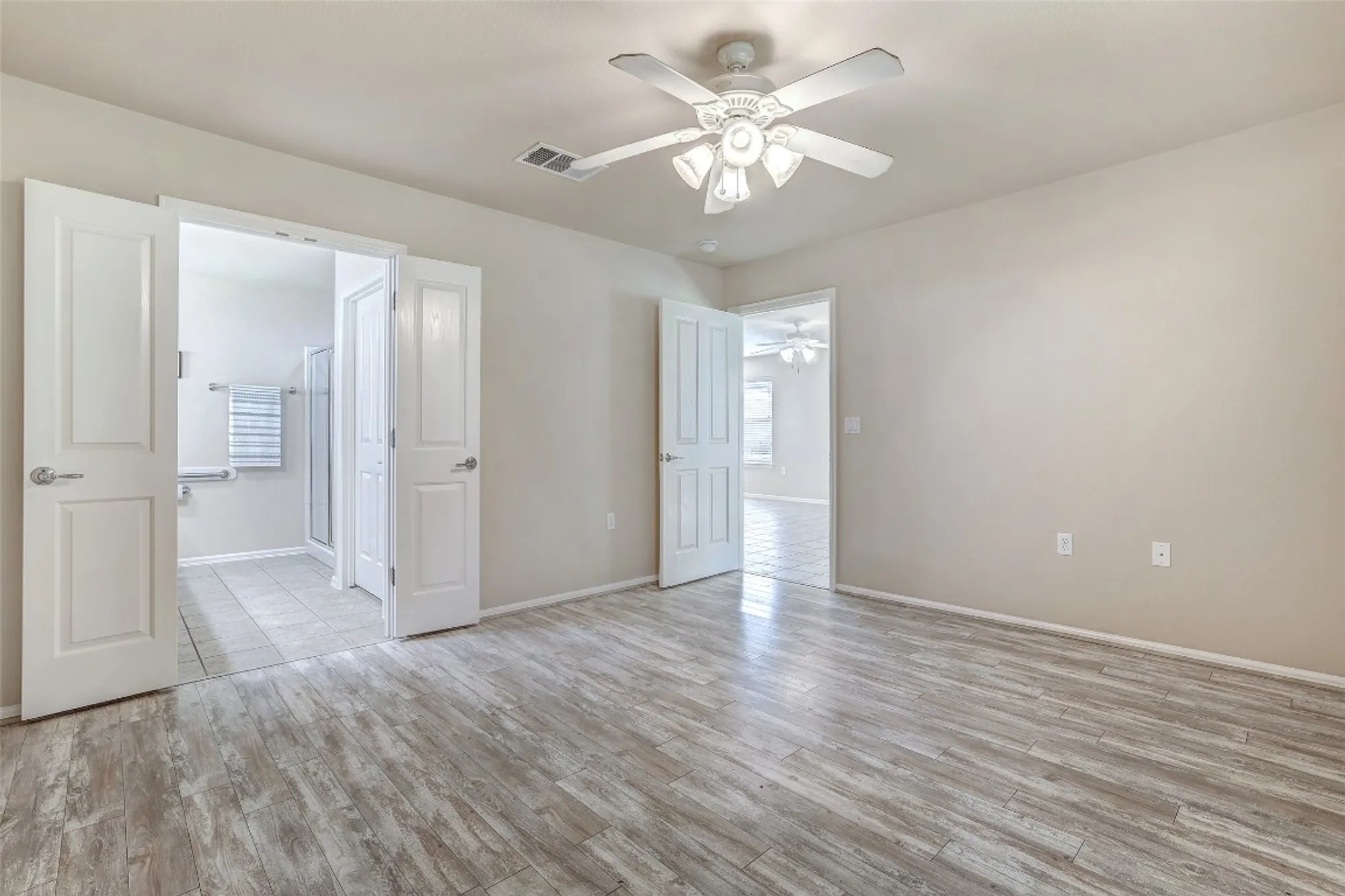 Property Slideshow image 15 of 40 | 111 sandy creek trl, Georgetown, TX, 78633
