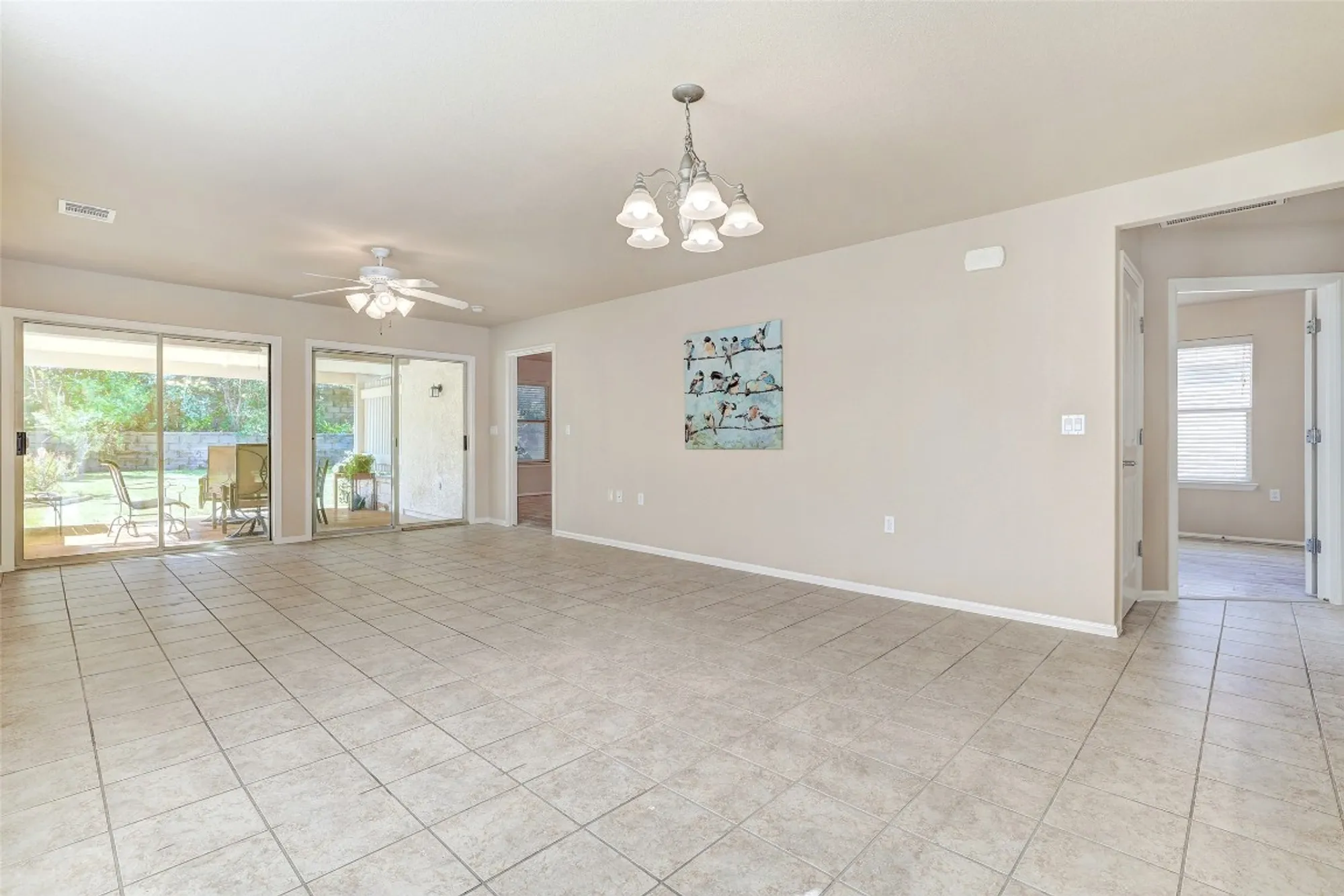 Property Slideshow image 10 of 40 | 111 sandy creek trl, Georgetown, TX, 78633