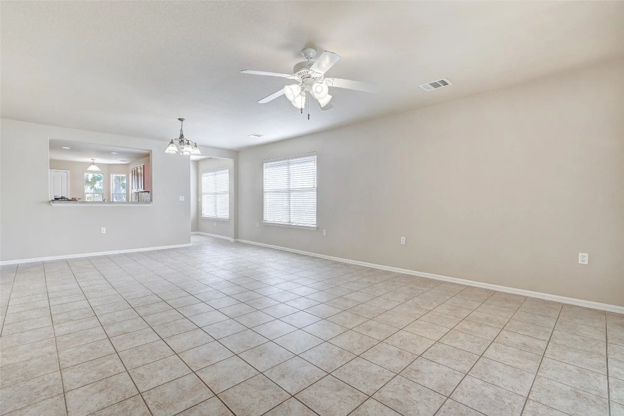 Property Slideshow image 12 of 40 | 111 sandy creek trl, Georgetown, TX, 78633