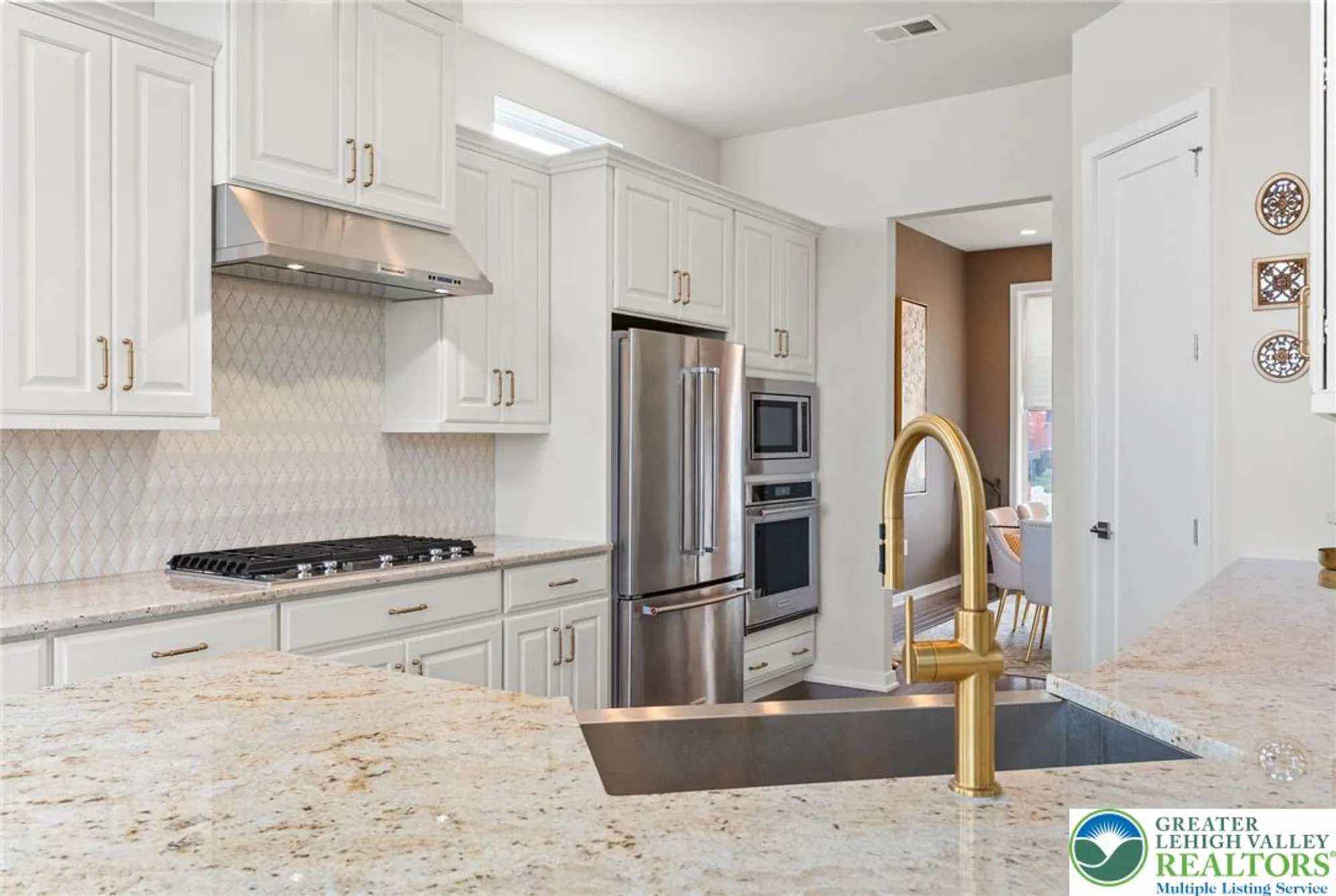 Property Slideshow image 12 of 55 | 1805 franklin way, Allentown, PA, 18104